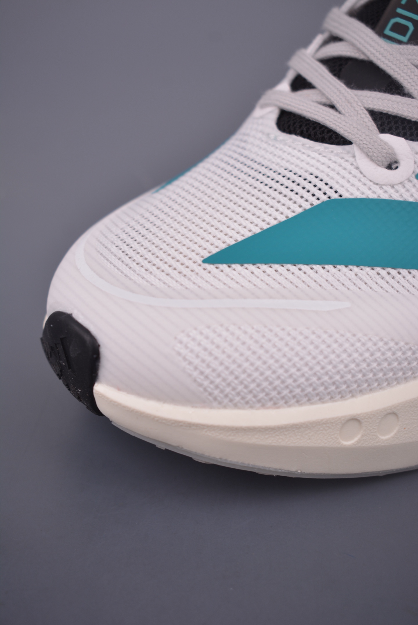 190 Adidas Adizero BOSSTN 13 全掌碳板 阿迪超轻透气缓震跑鞋 JR4791