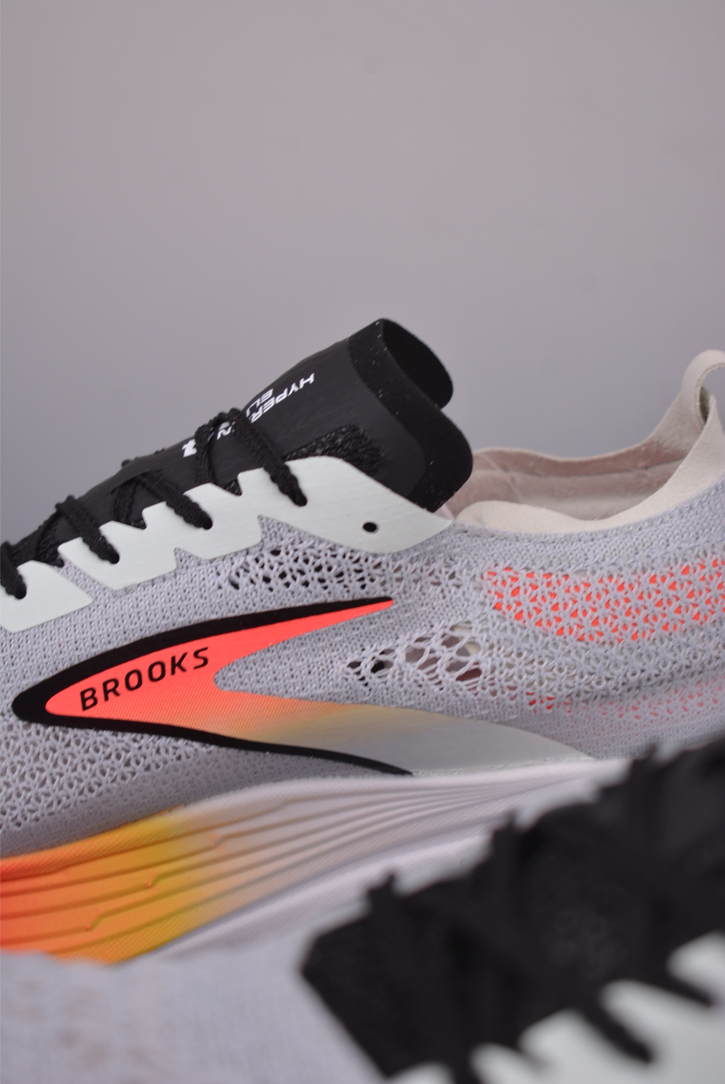 190 Brooks 布鲁克斯 Hyperion Elite 4 超弹轻盈跑步鞋 100046