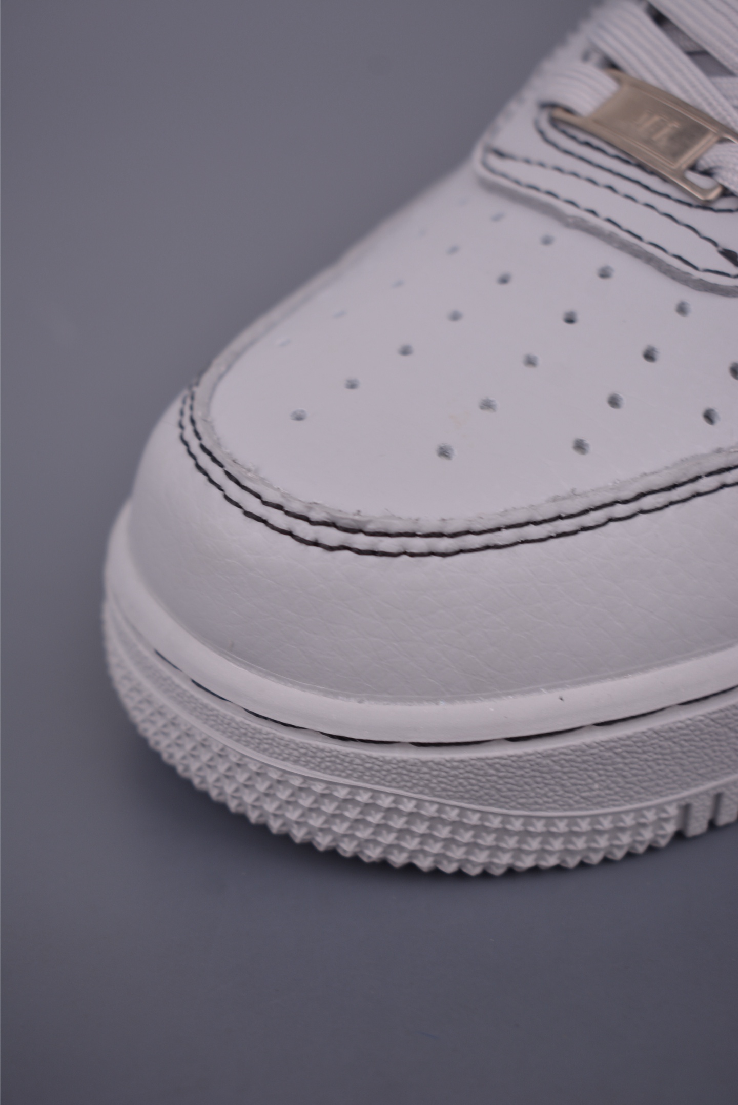 160 Nike Air Force 1 Low HQ2037-004