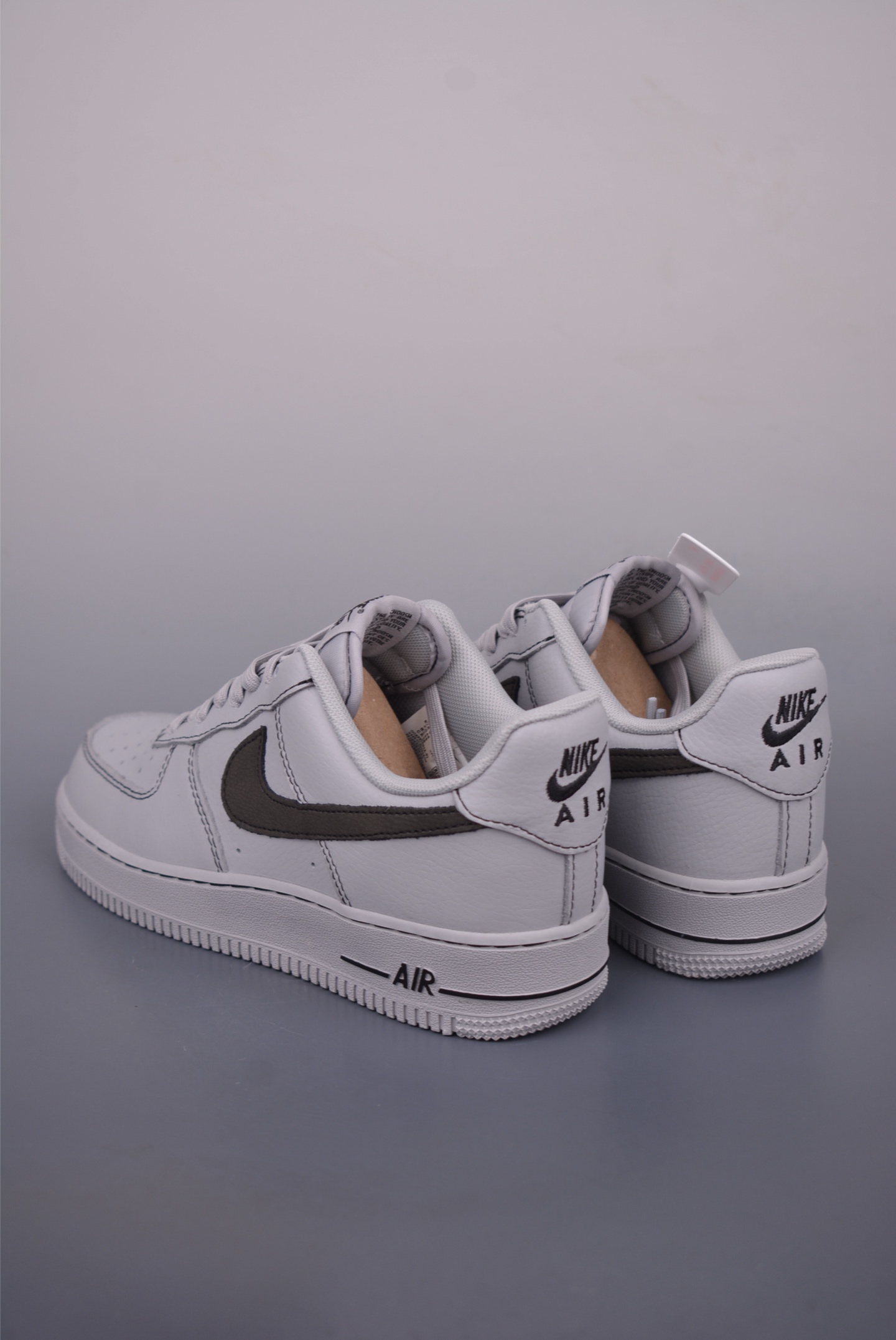 160 Nike Air Force 1 Low HQ2037-004