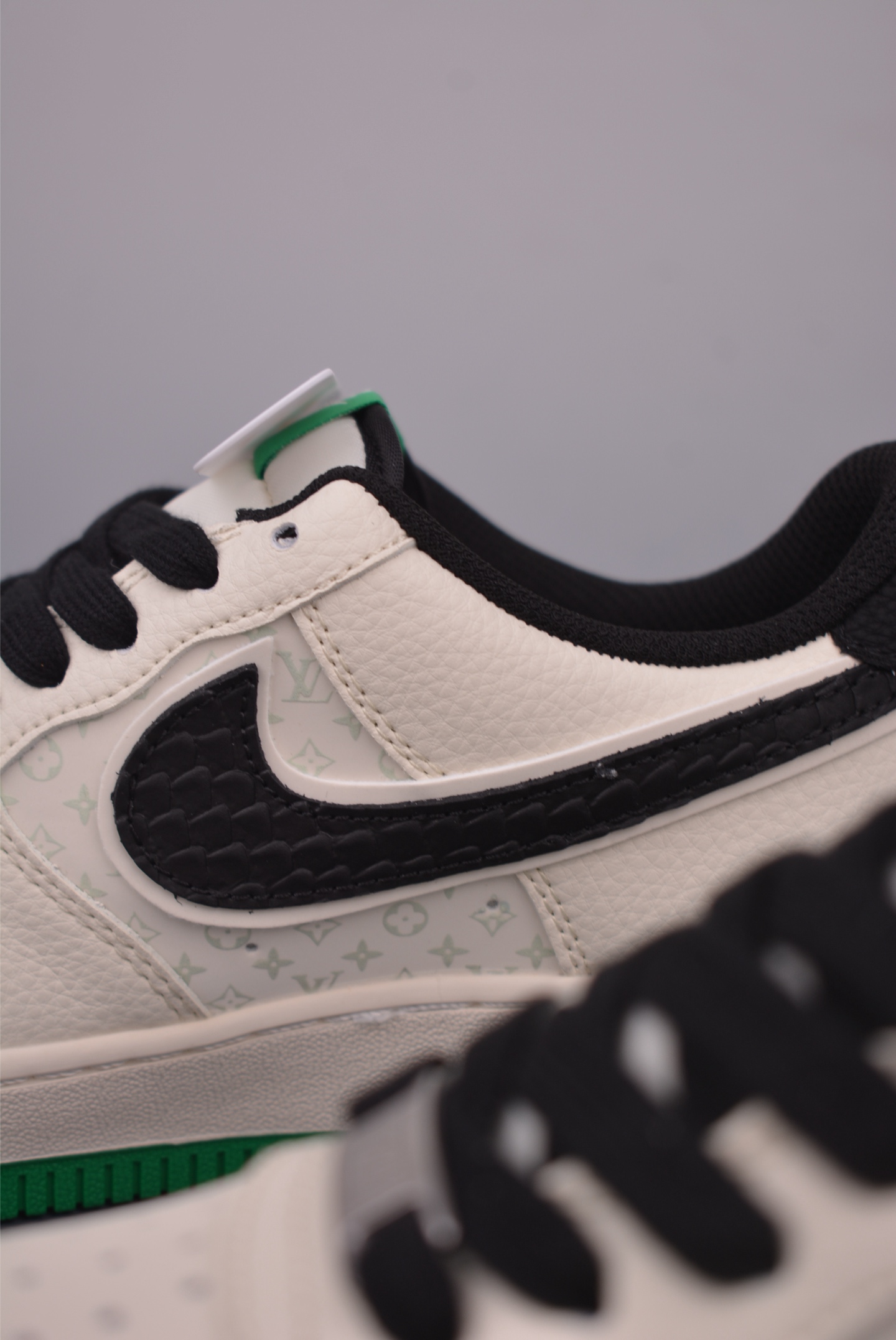 260 Nike Air Force 1 Low LV联名 QW5836-008-Chinese UA Cheap High Quatity Brand Clothes Bags handbags Sneakers wholesale wholesaler seller from China Factory suppliers Fashion Clothing Shoes best Quality Beautiful Price 260 Nike Air Force 1 Low LV联名 QW5836-008