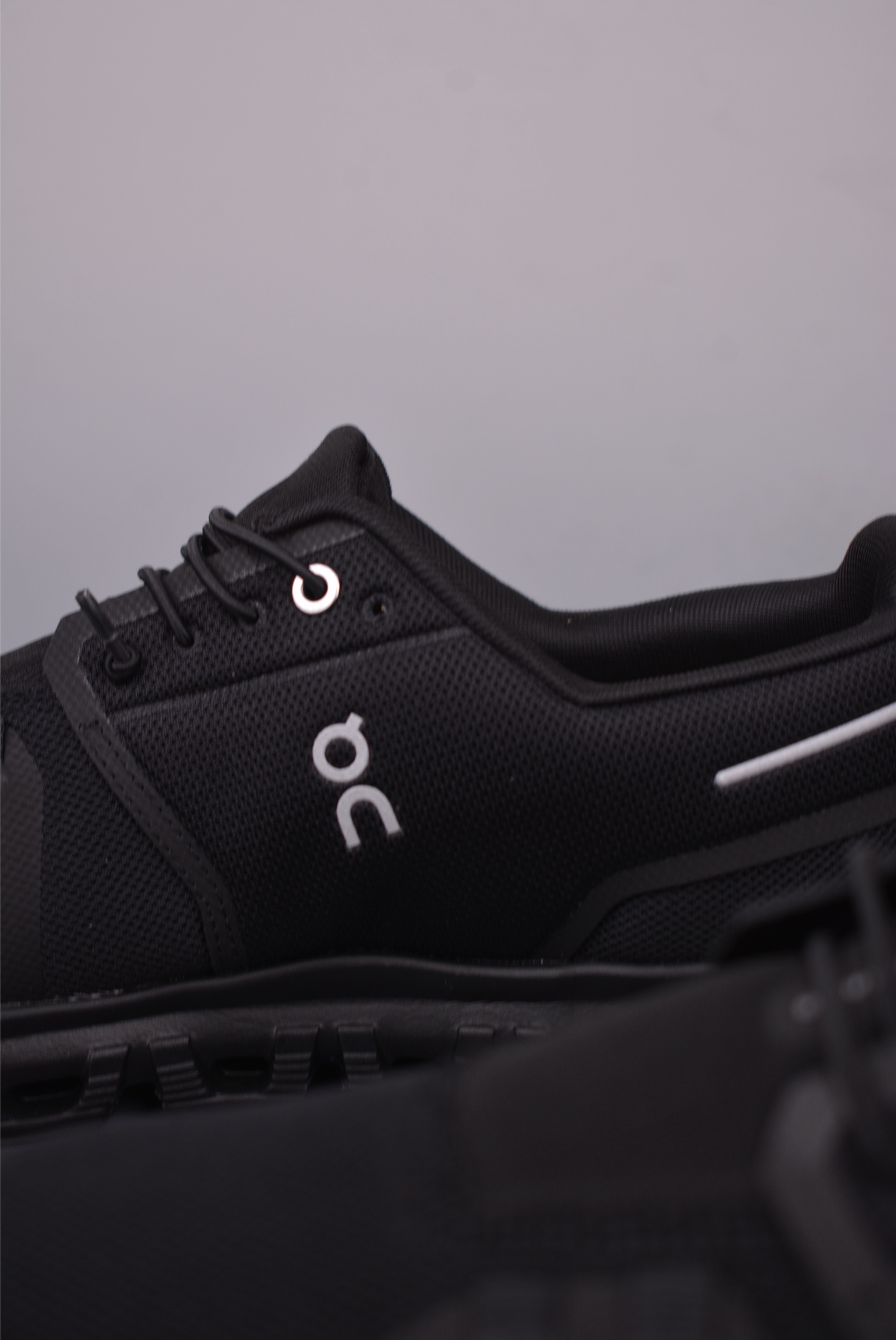 180 On昂跑 Cloudtilt 6 户外街头机能风跑步鞋 Cloud Hi Edge户外机能融合街头潮流 3MF1007-Chinese UA Cheap High Quatity Brand Clothes Bags handbags Sneakers wholesale wholesaler seller from China Factory suppliers Fashion Clothing Shoes best Quality Beautiful Price 180 On昂跑 Cloudtilt 6 户外街头机能风跑步鞋 Cloud Hi Edge户外机能融合街头潮流 3MF1007