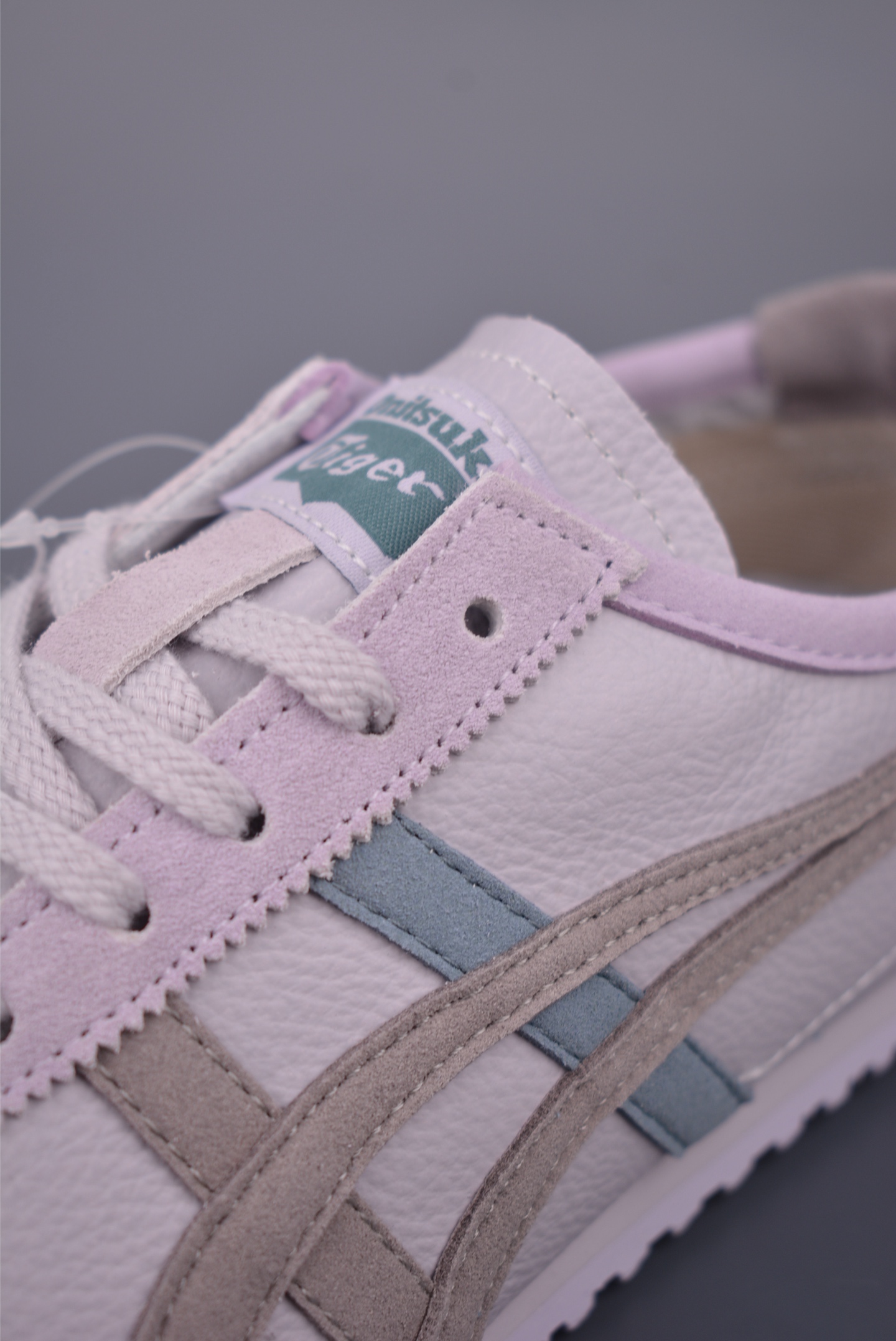 130 Asics鬼冢虎 MEXICO 66 做工精赞 1183C076-Chinese UA Cheap High Quatity Brand Clothes Bags handbags Sneakers wholesale wholesaler seller from China Factory suppliers Fashion Clothing Shoes best Quality Beautiful Price 130 Asics鬼冢虎 MEXICO 66 做工精赞 1183C076