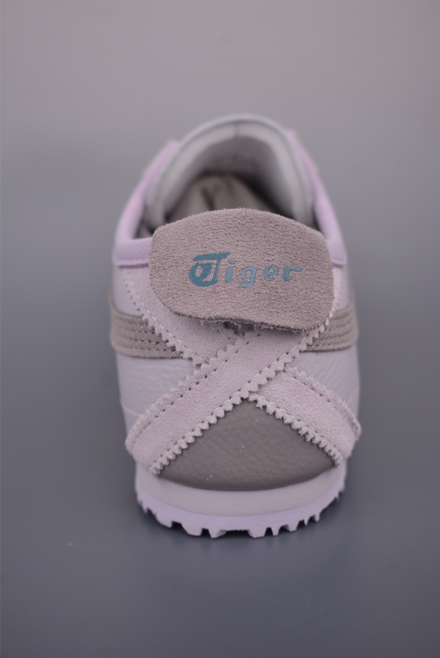 130 Asics鬼冢虎 MEXICO 66 做工精赞 1183C076-Chinese UA Cheap High Quatity Brand Clothes Bags handbags Sneakers wholesale wholesaler seller from China Factory suppliers Fashion Clothing Shoes best Quality Beautiful Price 130 Asics鬼冢虎 MEXICO 66 做工精赞 1183C076