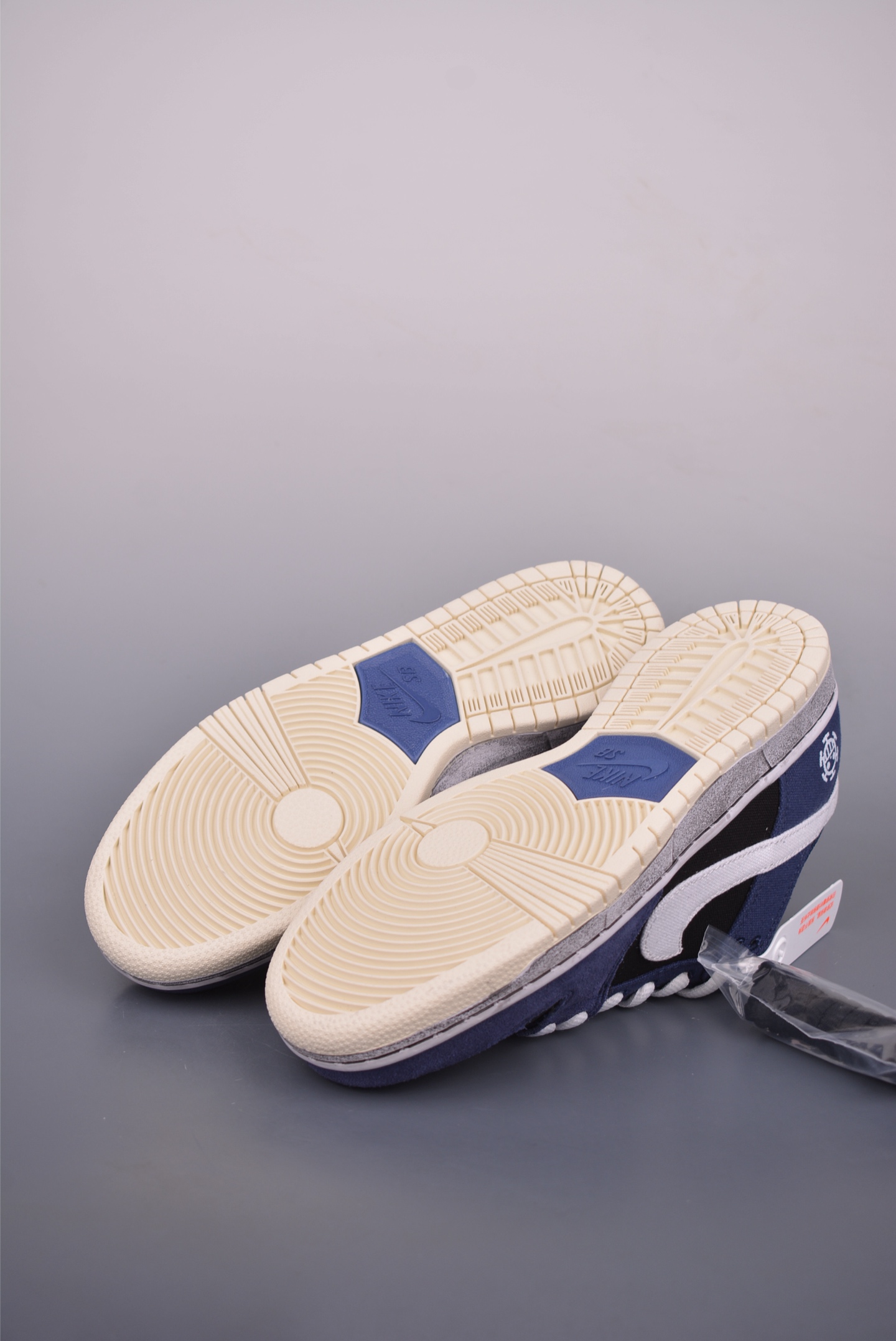 200 Nike SB Dunk Low 白蓝做旧帆布 DX6775-400