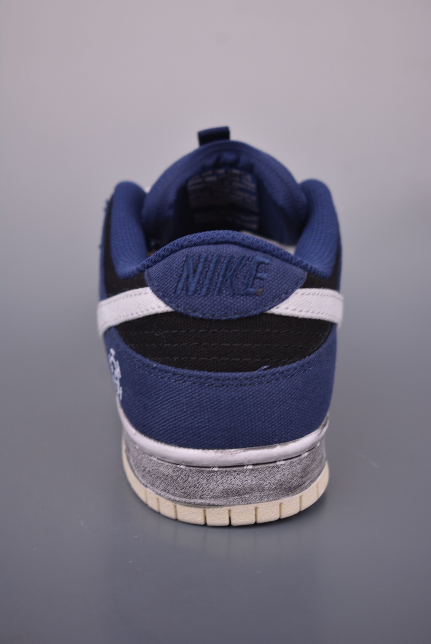 200 Nike SB Dunk Low 白蓝做旧帆布 DX6775-400