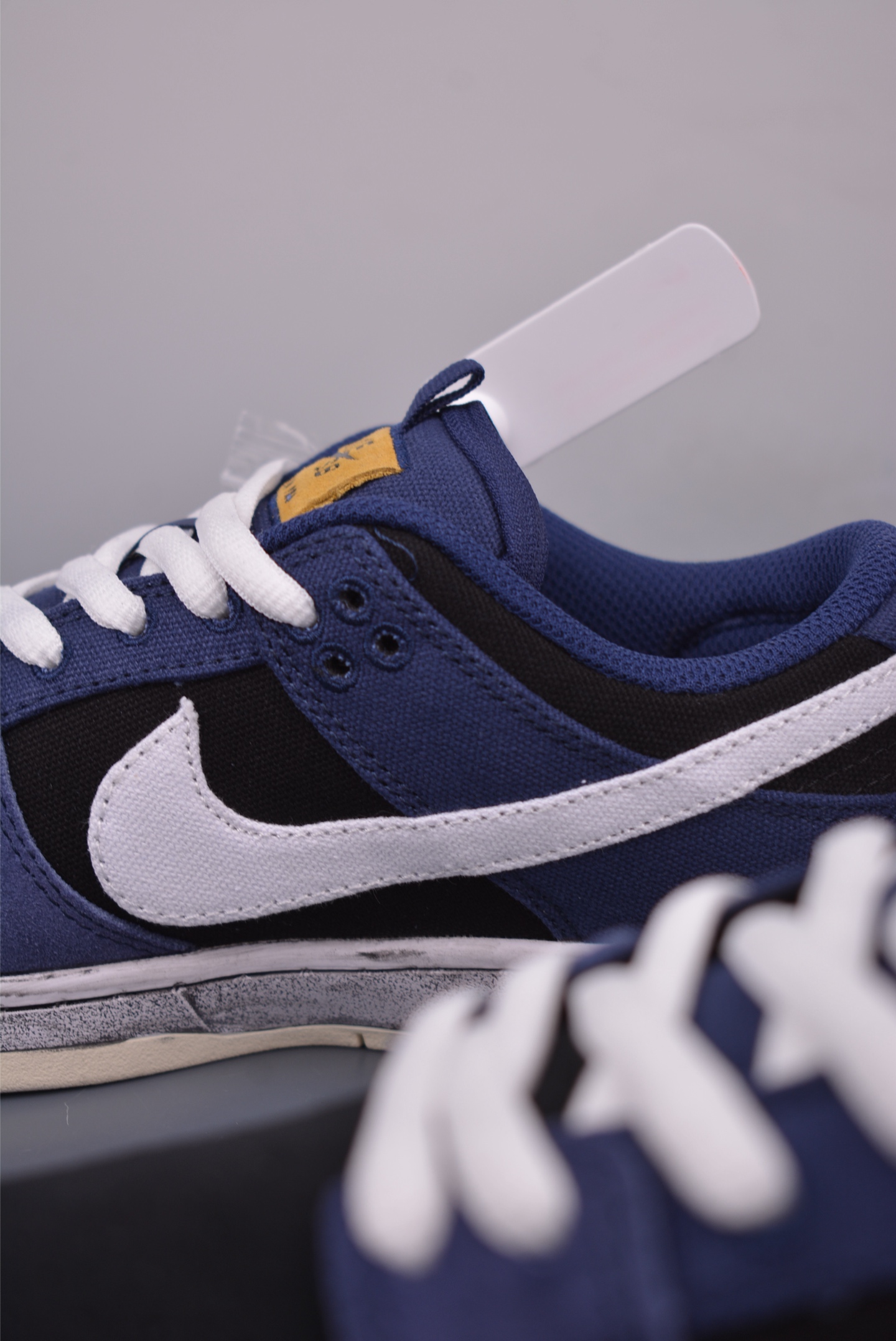 200 Nike SB Dunk Low 白蓝做旧帆布 DX6775-400