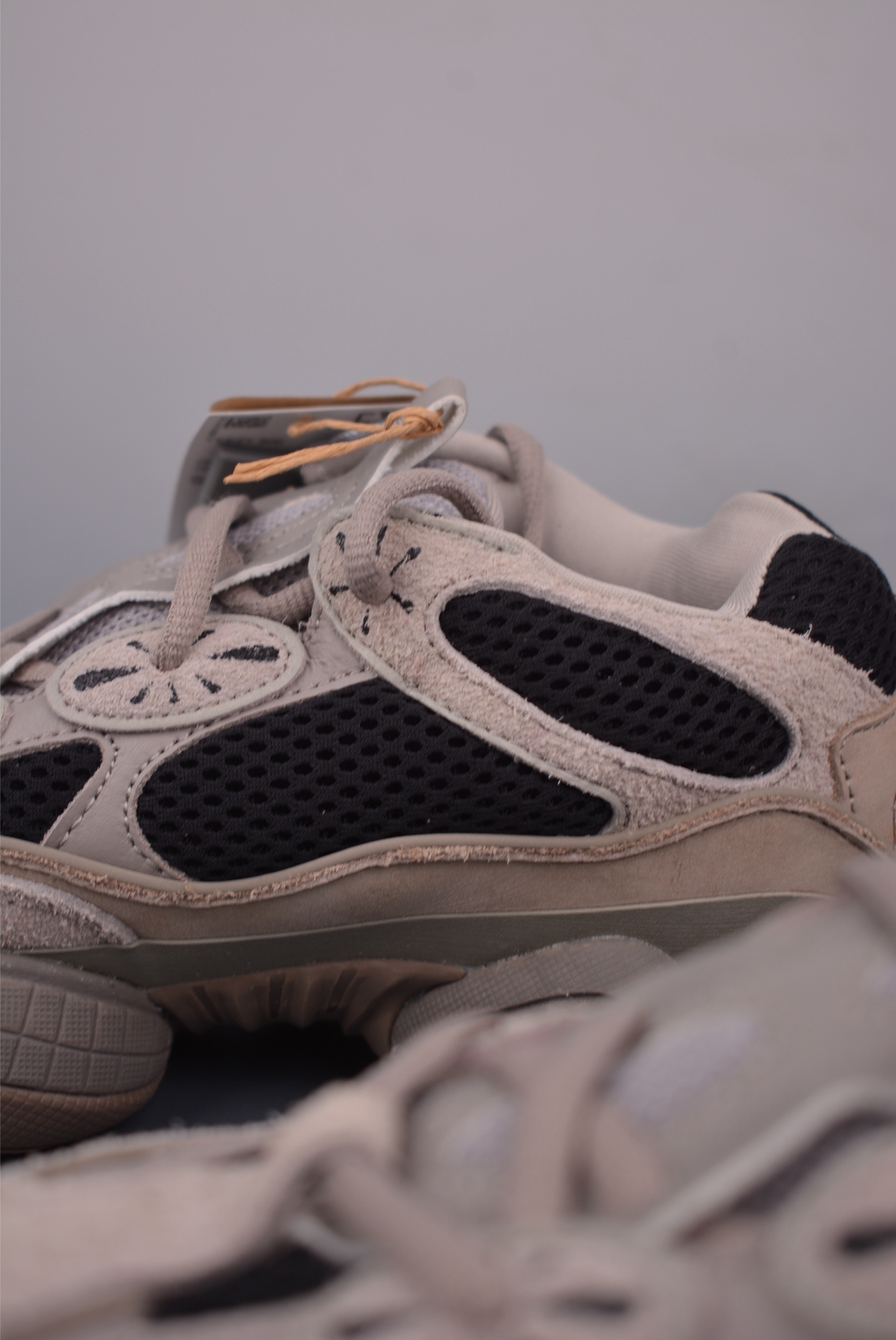 300 Adidas Yeezy 500 莓刻 街头涂鸦 GX3607