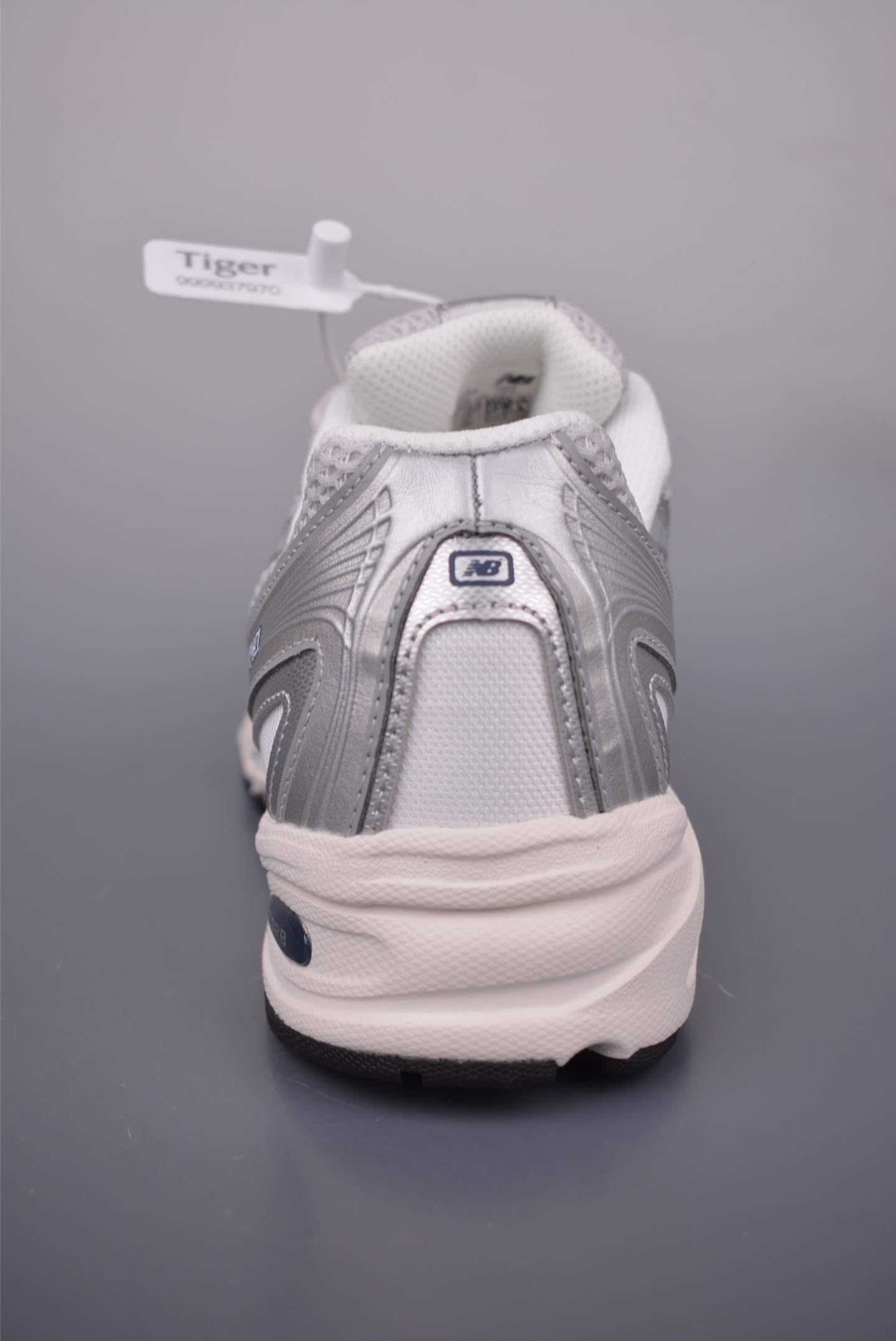180 New Balance 740纯原系列 复古老爹风休闲运动慢跑鞋 U740GC2-Chinese UA Cheap High Quatity Brand Clothes Bags handbags Sneakers wholesale wholesaler seller from China Factory suppliers Fashion Clothing Shoes best Quality Beautiful Price 180 New Balance 740纯原系列 复古老爹风休闲运动慢跑鞋 U740GC2
