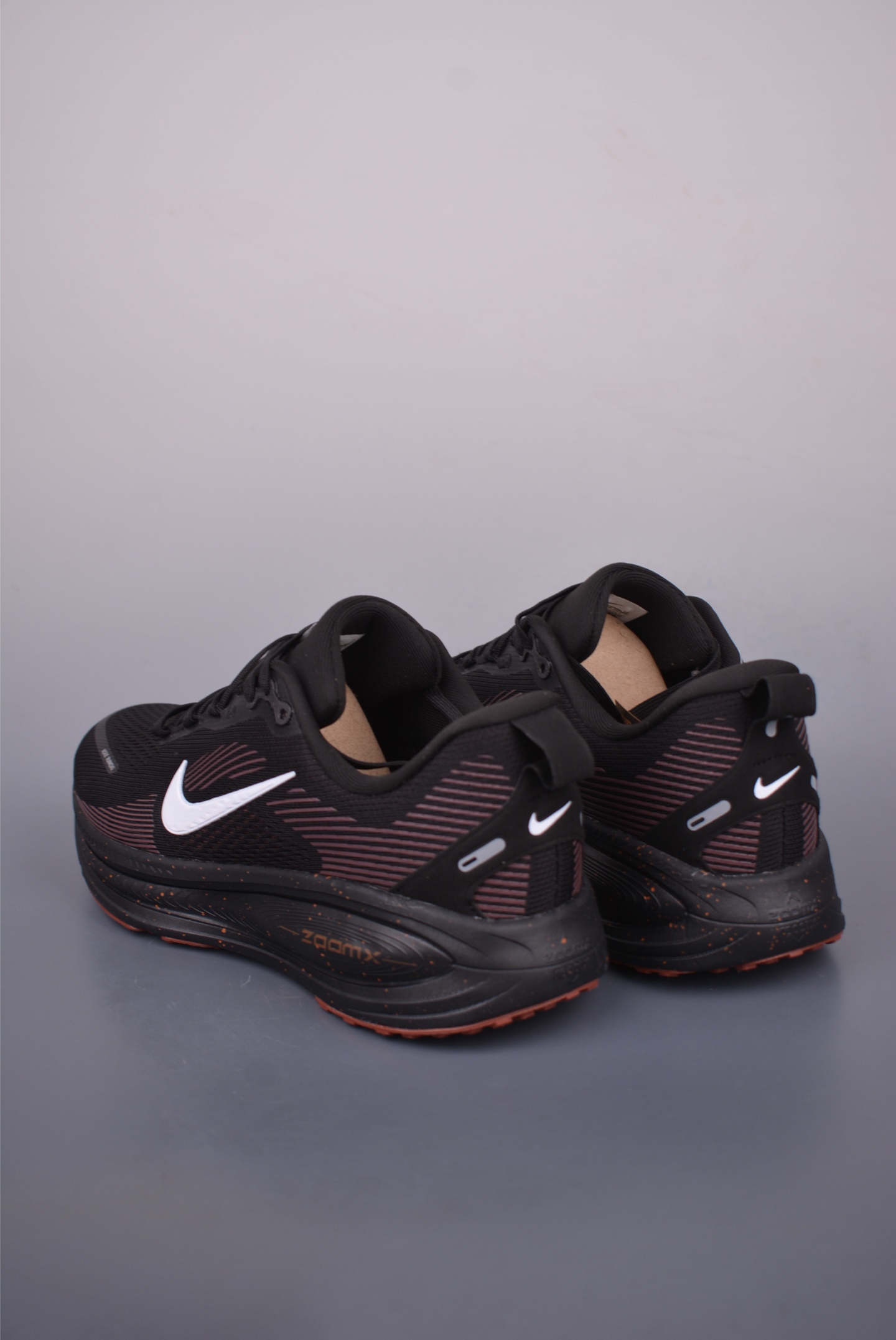 180 Nike Air Zoom Vomero 18 全新科技提前原鞋开发 运动跑鞋 IH4454-001-Chinese UA Cheap High Quatity Brand Clothes Bags handbags Sneakers wholesale wholesaler seller from China Factory suppliers Fashion Clothing Shoes best Quality Beautiful Price 180 Nike Air Zoom Vomero 18 全新科技提前原鞋开发 运动跑鞋 IH4454-001