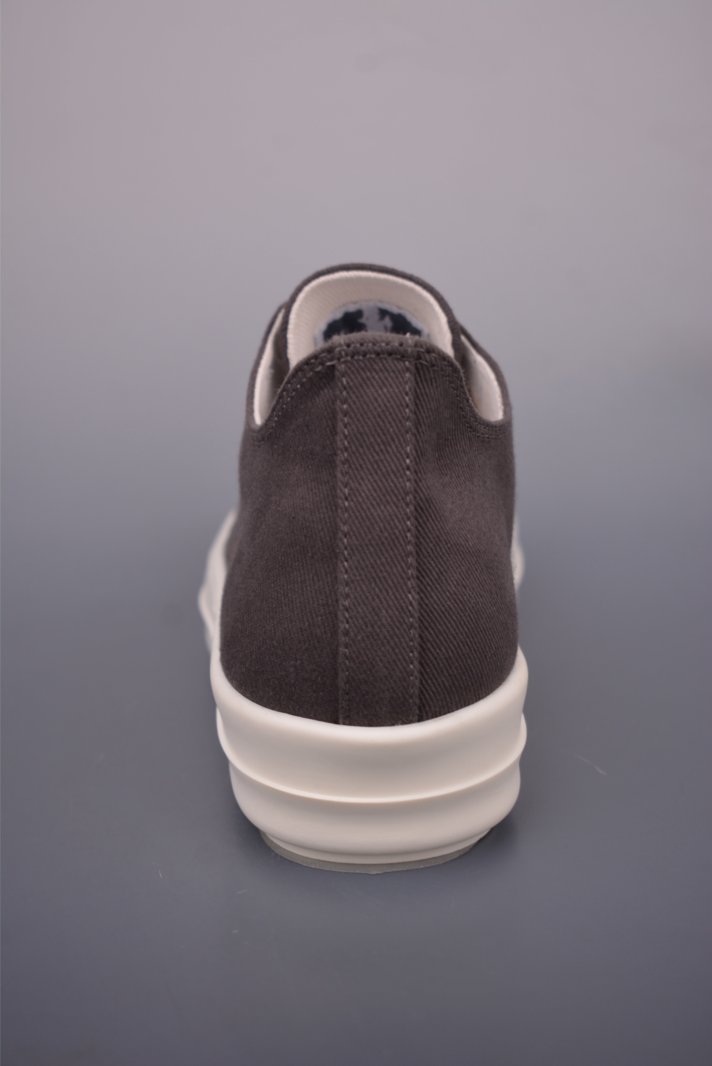 550 Rick Owens RO Mega 瑞克·欧文斯 DRKSHDW 深灰帆布 侵权三角 RU01E3814-Chinese UA Cheap High Quatity Brand Clothes Bags handbags Sneakers wholesale wholesaler seller from China Factory suppliers Fashion Clothing Shoes best Quality Beautiful Price 550 Rick Owens RO Mega 瑞克·欧文斯 DRKSHDW 深灰帆布 侵权三角 RU01E3814