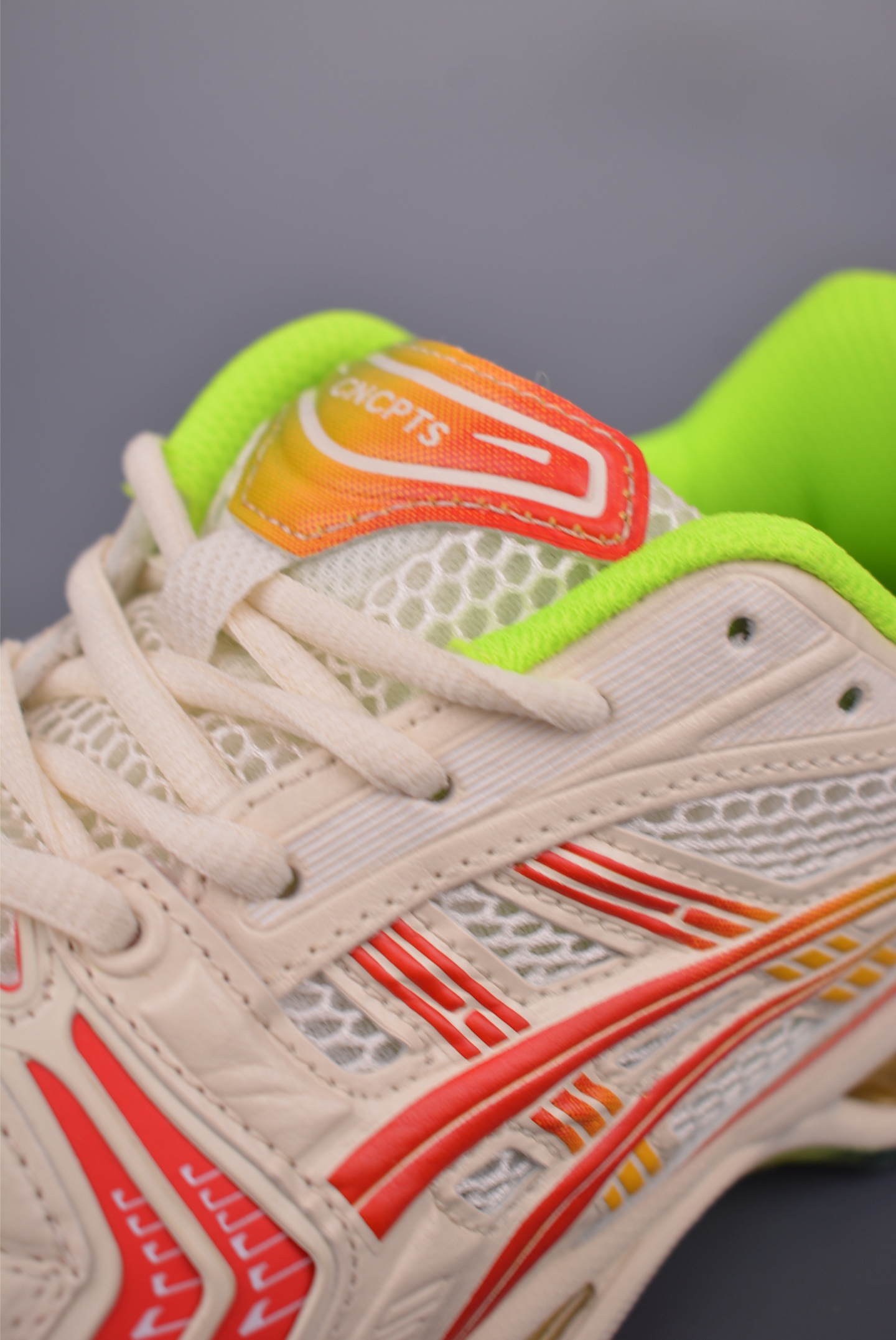 180 Asics Gel-Kayano 14 亚瑟士运动休闲透气专业跑鞋 1203A561