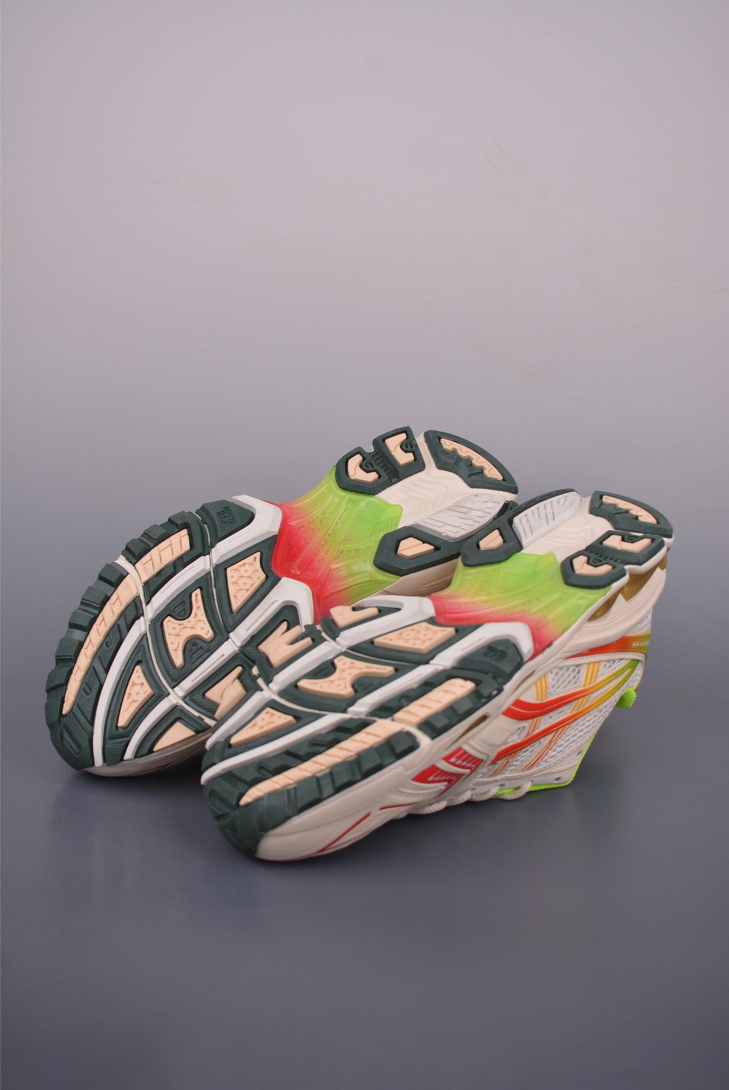 180 Asics Gel-Kayano 14 亚瑟士运动休闲透气专业跑鞋 1203A561