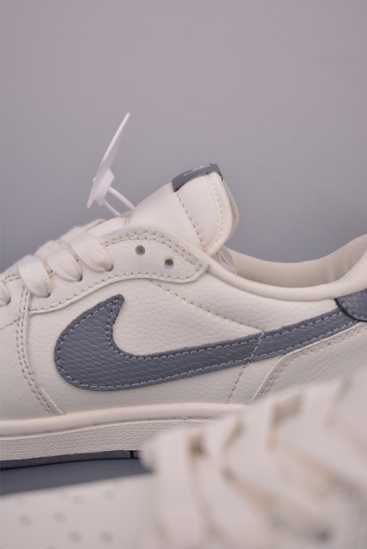 200 Fragment x Travis Scott Air Jordan 1 Low 三方联名倒钩 JW1188-271