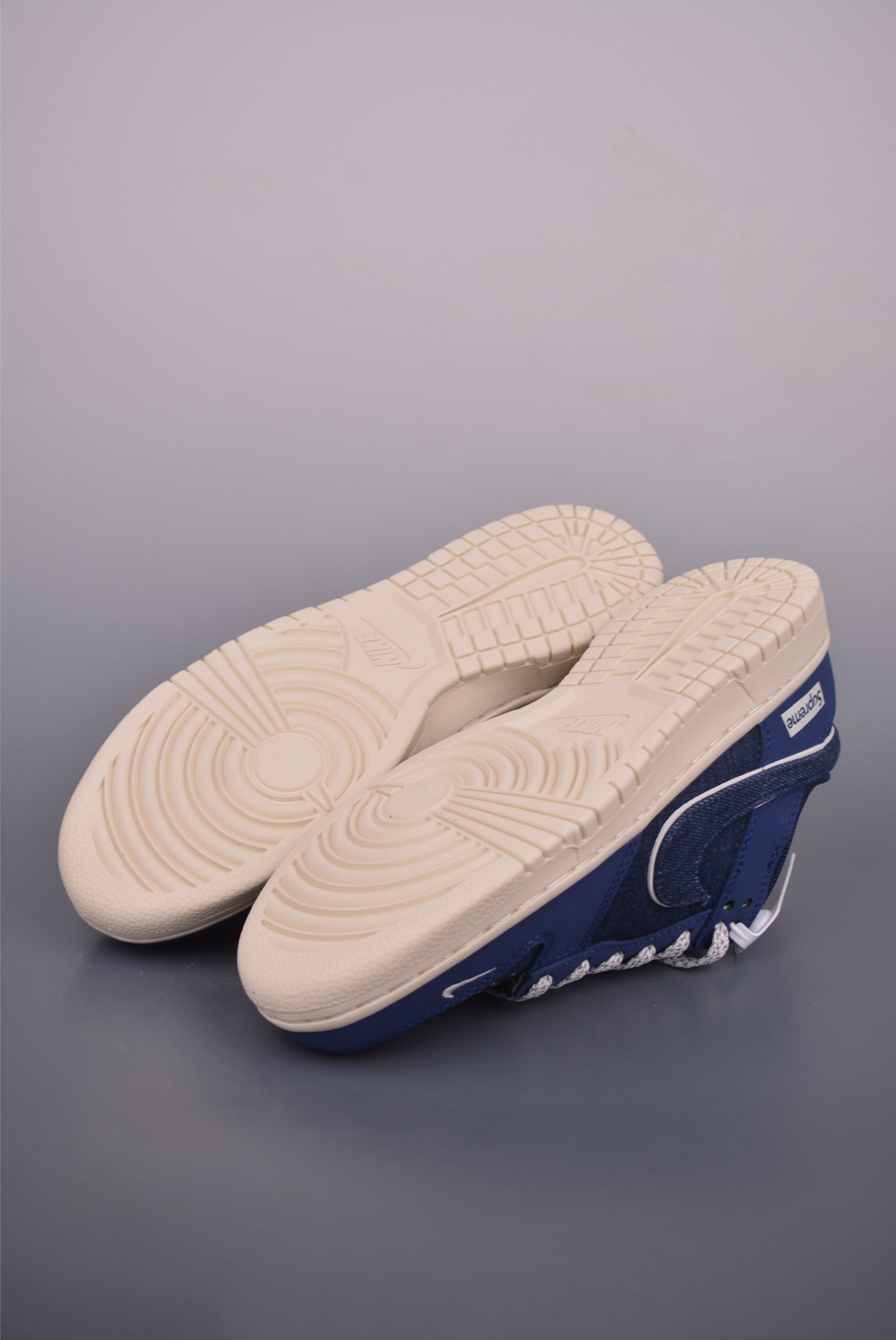 260 Nike SB Dunk Low Supreme联名 XD1588-222-Chinese UA Cheap High Quatity Brand Clothes Bags handbags Sneakers wholesale wholesaler seller from China Factory suppliers Fashion Clothing Shoes best Quality Beautiful Price 260 Nike SB Dunk Low Supreme联名 XD1588-222