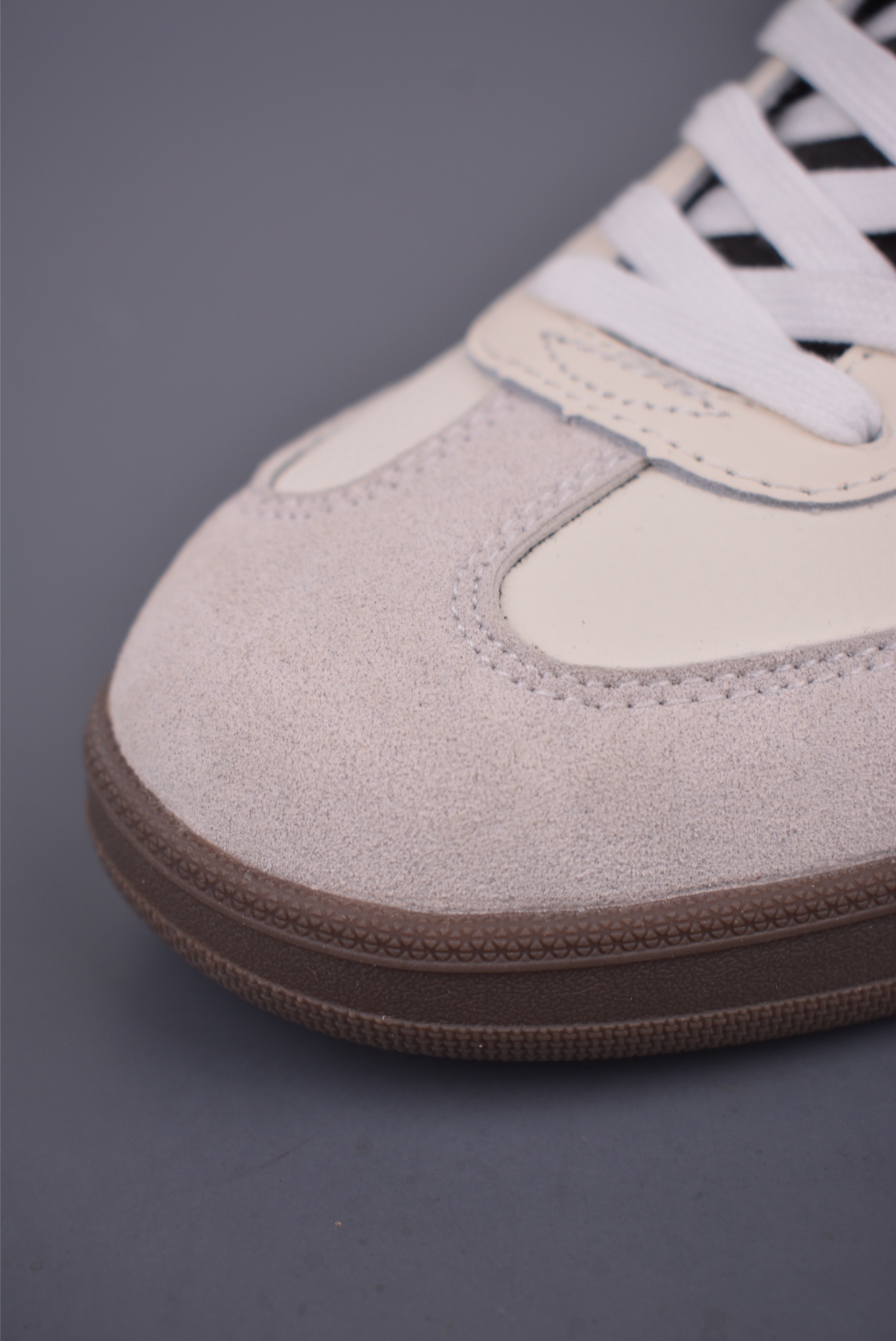 Descente Chron SB Retro Fashion Sneakers - Leather Upper, Versatile Style 7 i1751831981715 4342 0 5