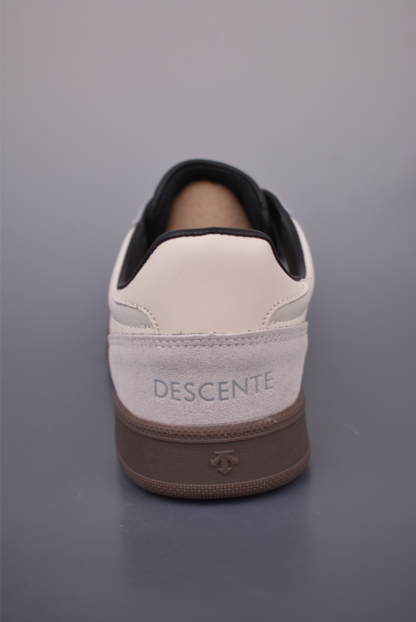 Descente Chron SB Retro Fashion Sneakers - Leather Upper, Versatile Style 5 i1751831984002 994 0 3