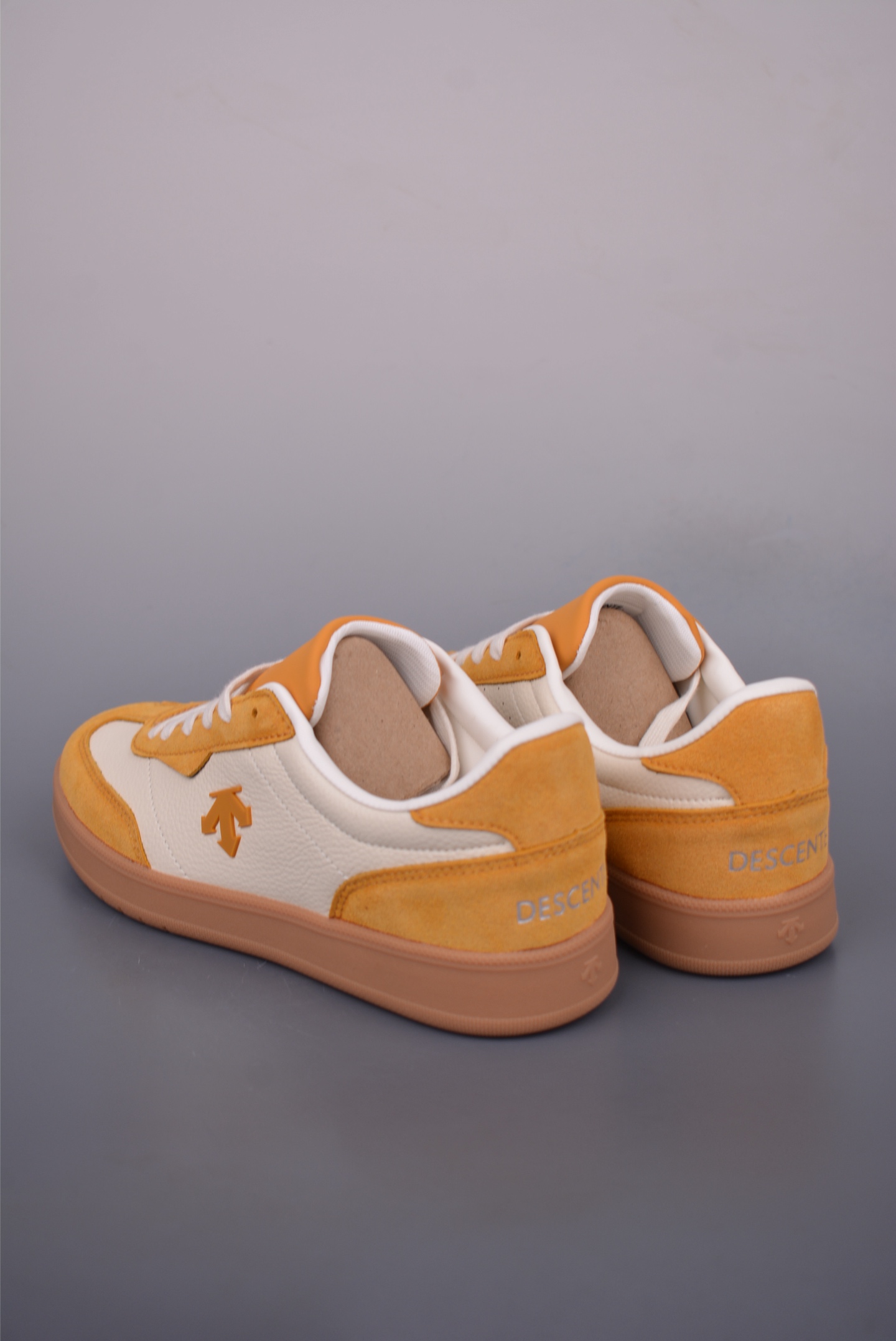 Descente Chron SB Retro Sneakers: Stylish Leather Shoes For Everyday Wear 3 i1751832041932 3030 0 1