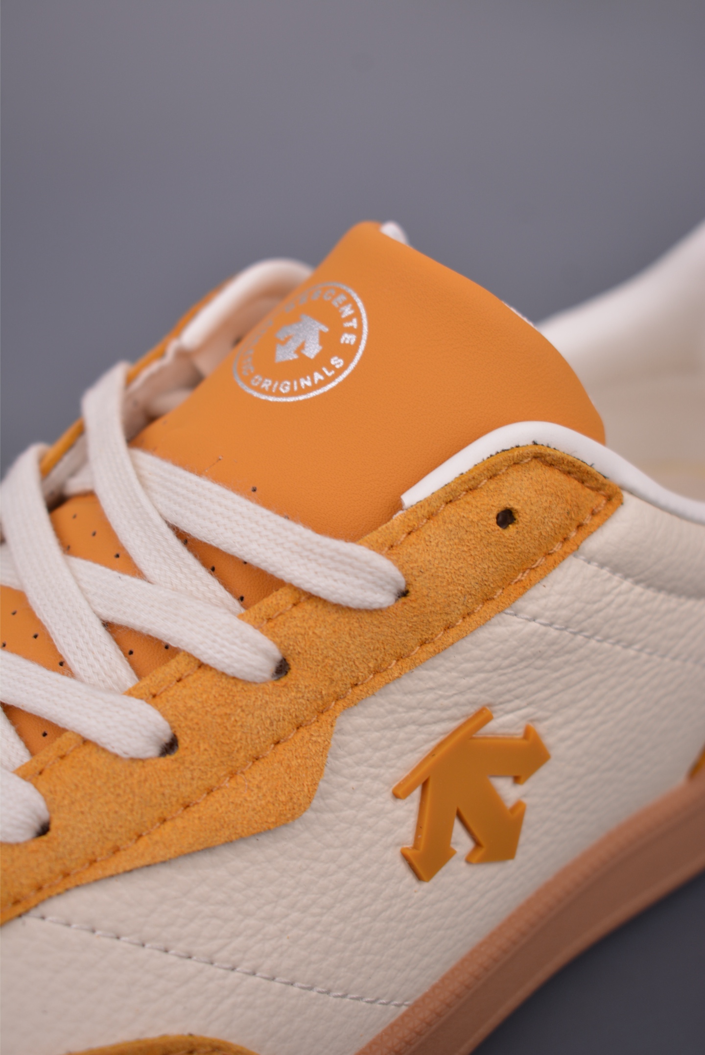 Descente Chron SB Retro Sneakers: Stylish Leather Shoes For Everyday Wear 8 i1751832045351 5903 0 6
