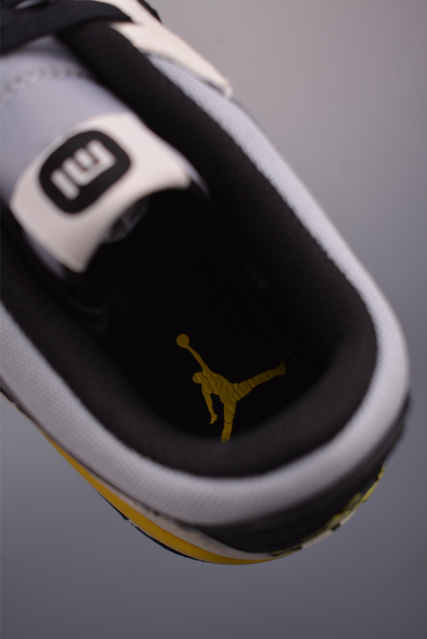 Air Jordan Legacy 312: Iconic Design, Ultimate Comfort in Classic Colors 10 i1751832236439 6914 0 8
