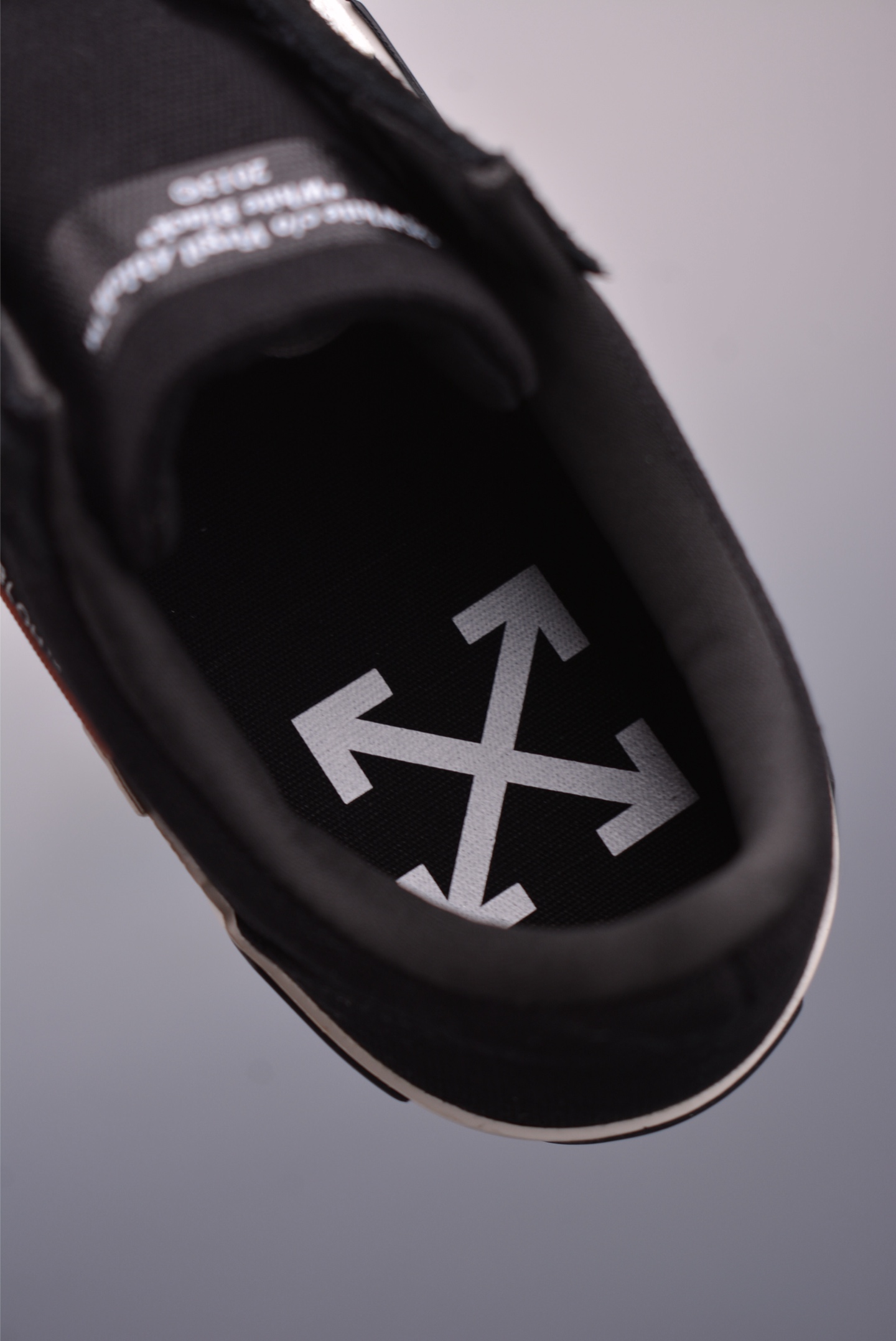 Off-White Vulcanized Low-Top Sneakers - Black/White - Size 36-47 Available 9 i1751832789448 8887 0 8