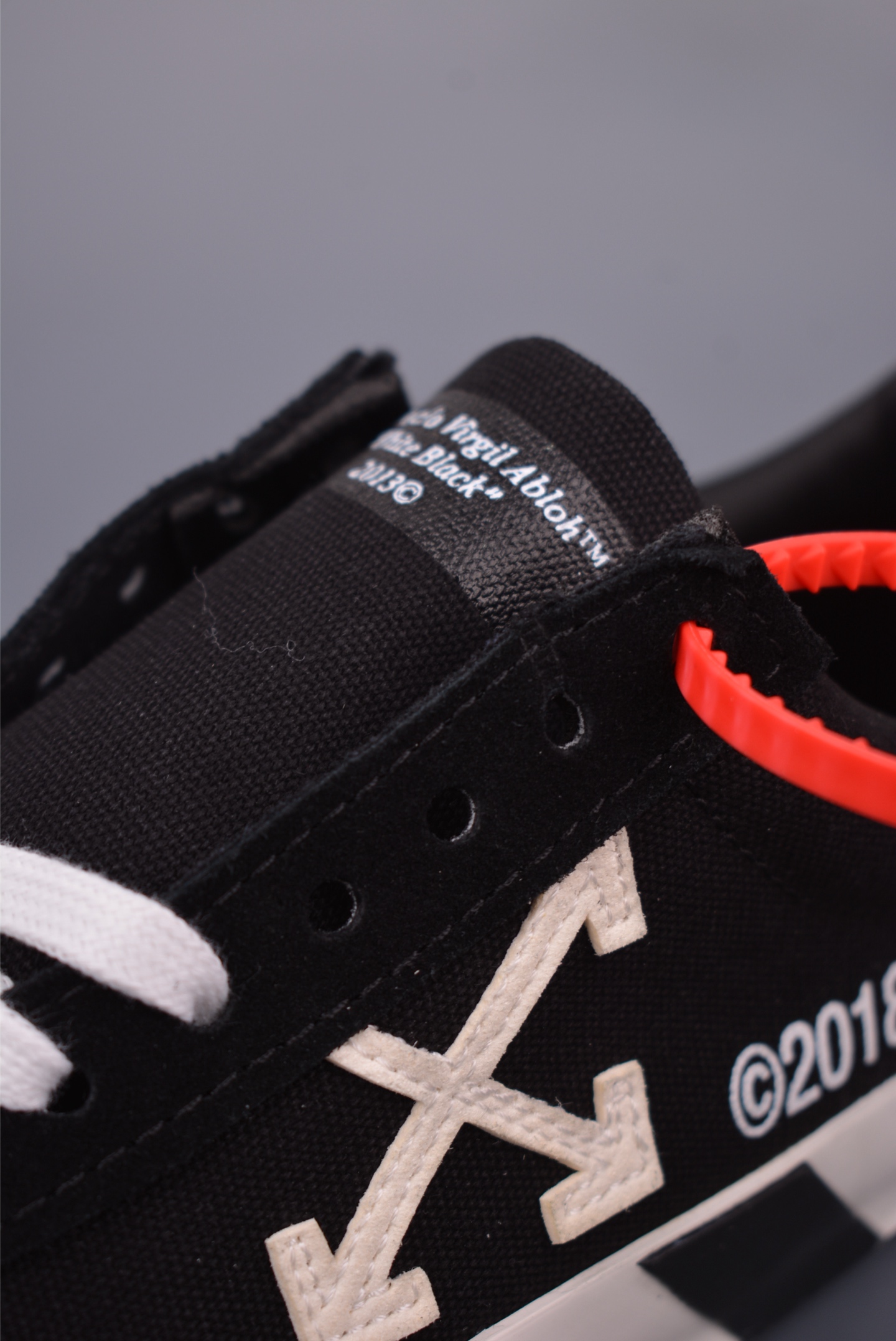 Off-White Vulcanized Low-Top Sneakers - Black/White - Size 36-47 Available 7 i1751832794060 4271 0 6