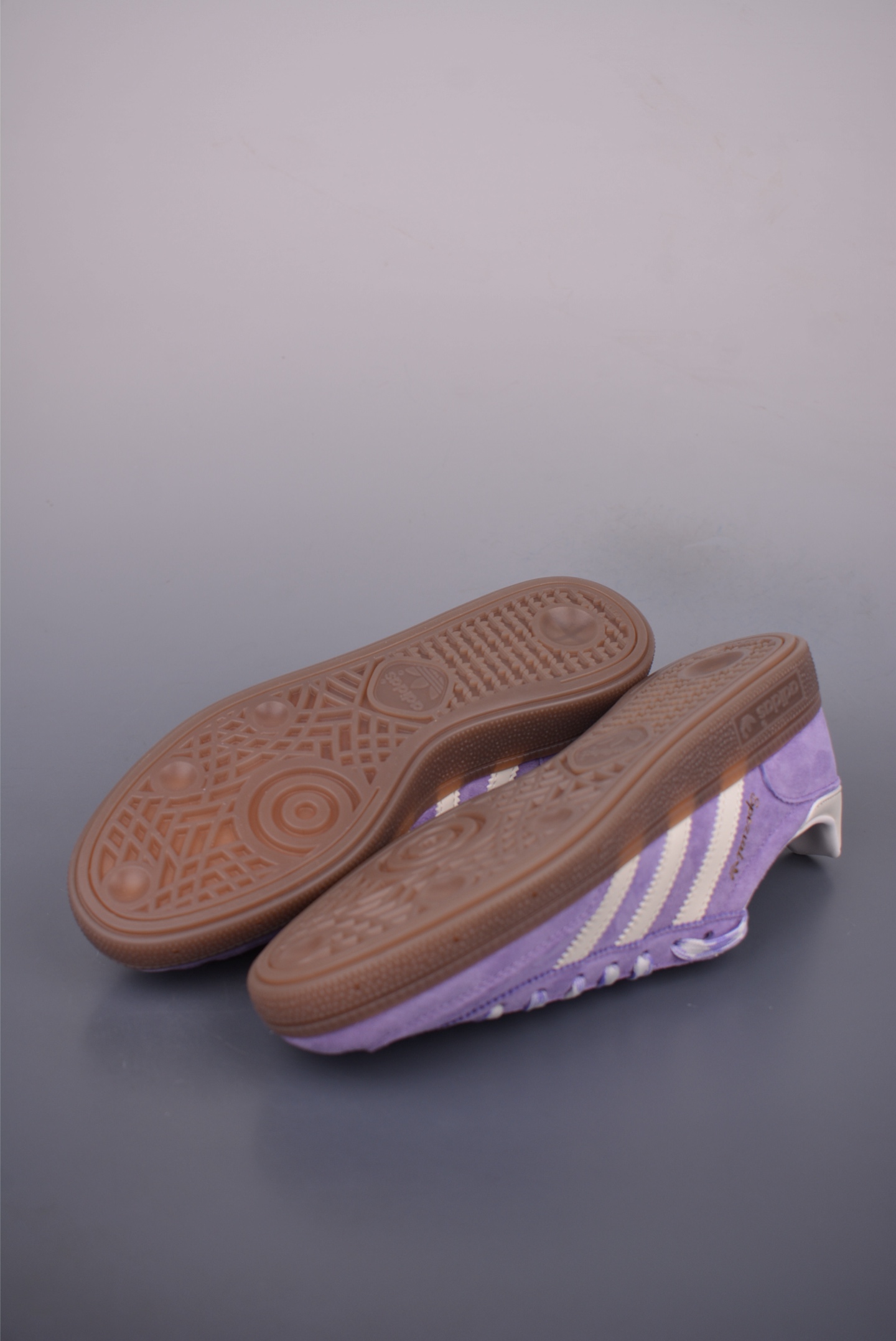 Adidas Handball Spezial Classic Suede Sneakers - Retro Style, Lilac/White 3 i1751833374482 4597 0 2