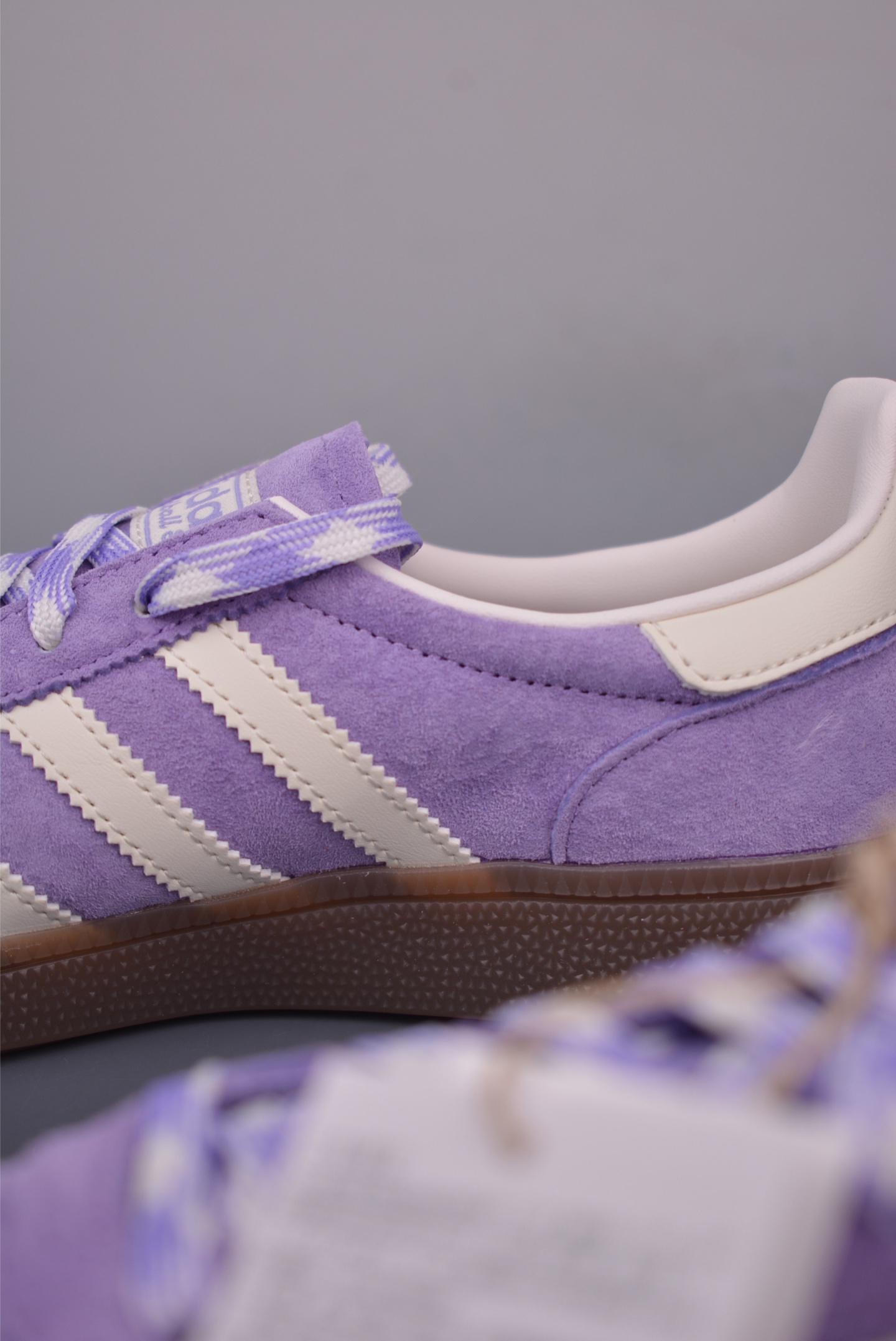 Adidas Handball Spezial Classic Suede Sneakers - Retro Style, Lilac/White 8 i1751833379183 924 0 7