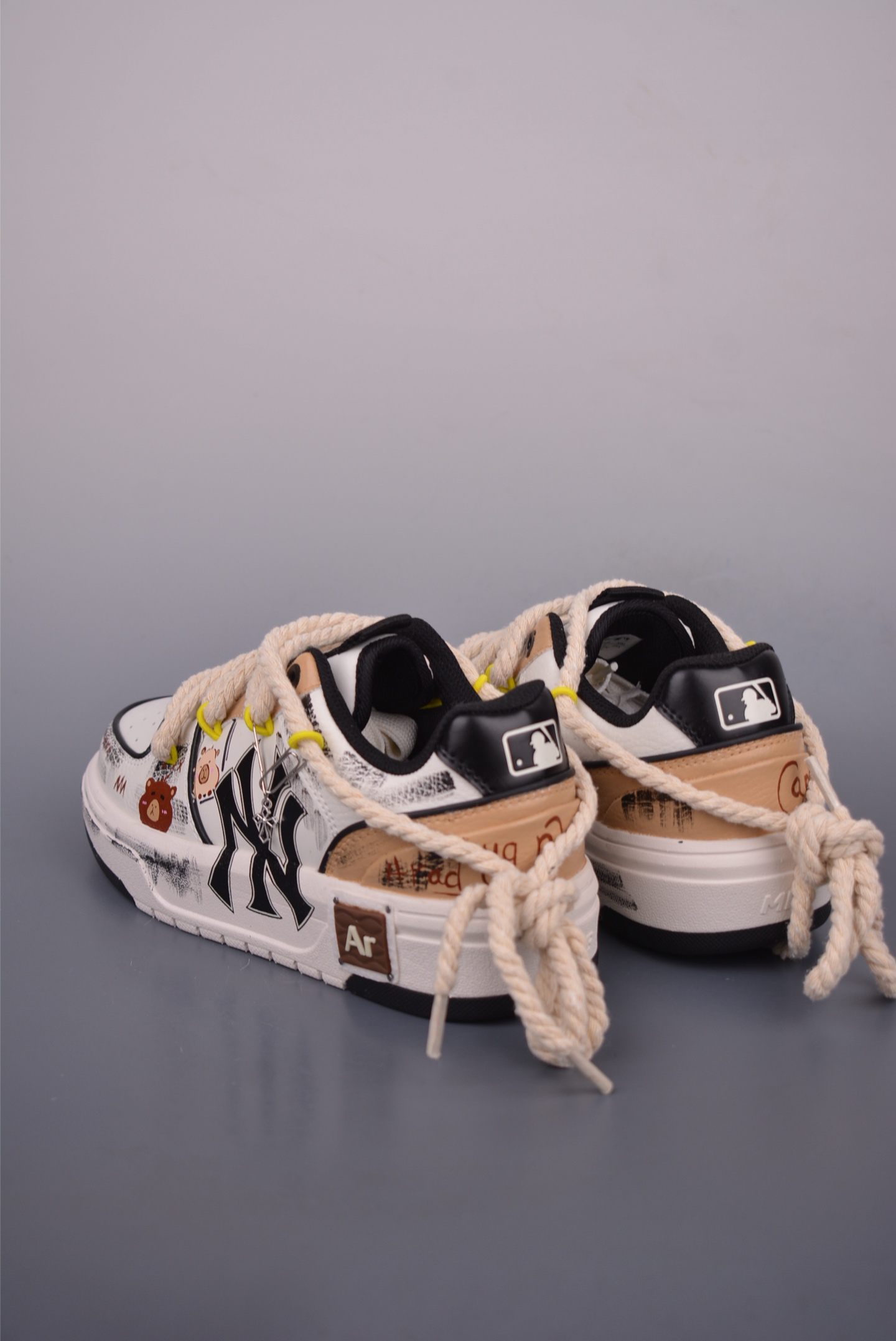 MLB NY Yankees Graffiti Chunky Sneakers - Elevated Style & Comfort 2 i1751833766889 7121 0 1
