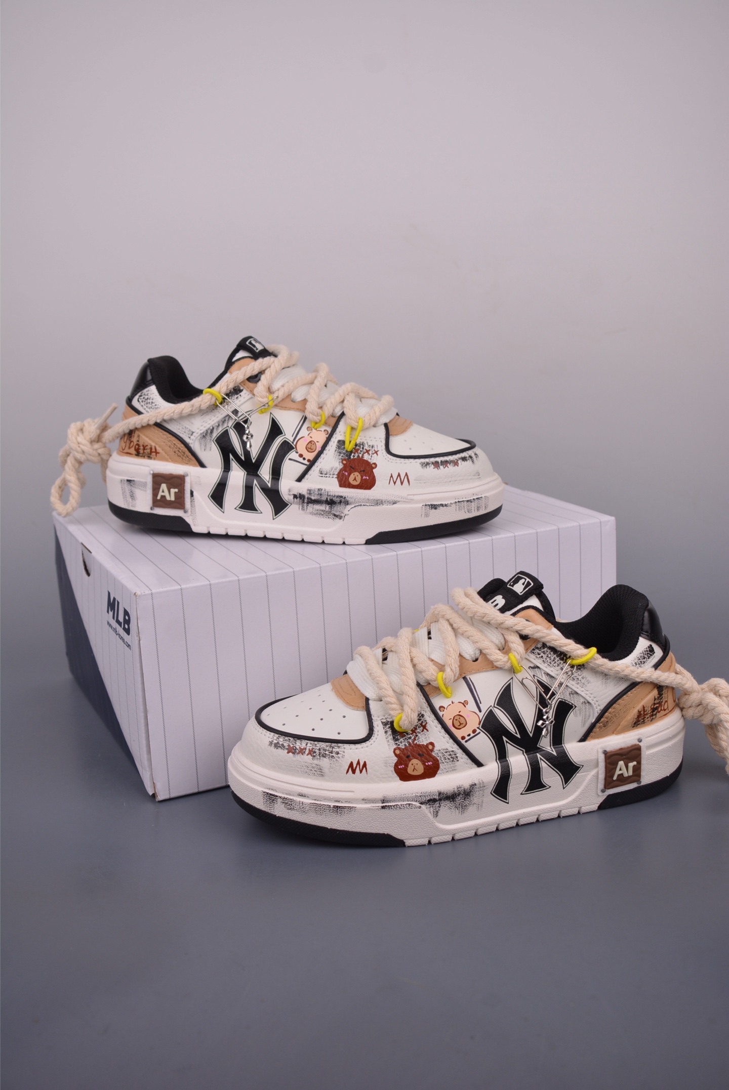 MLB NY Yankees Graffiti Chunky Sneakers - Elevated Style & Comfort 5 i1751833768625 1538 0 4