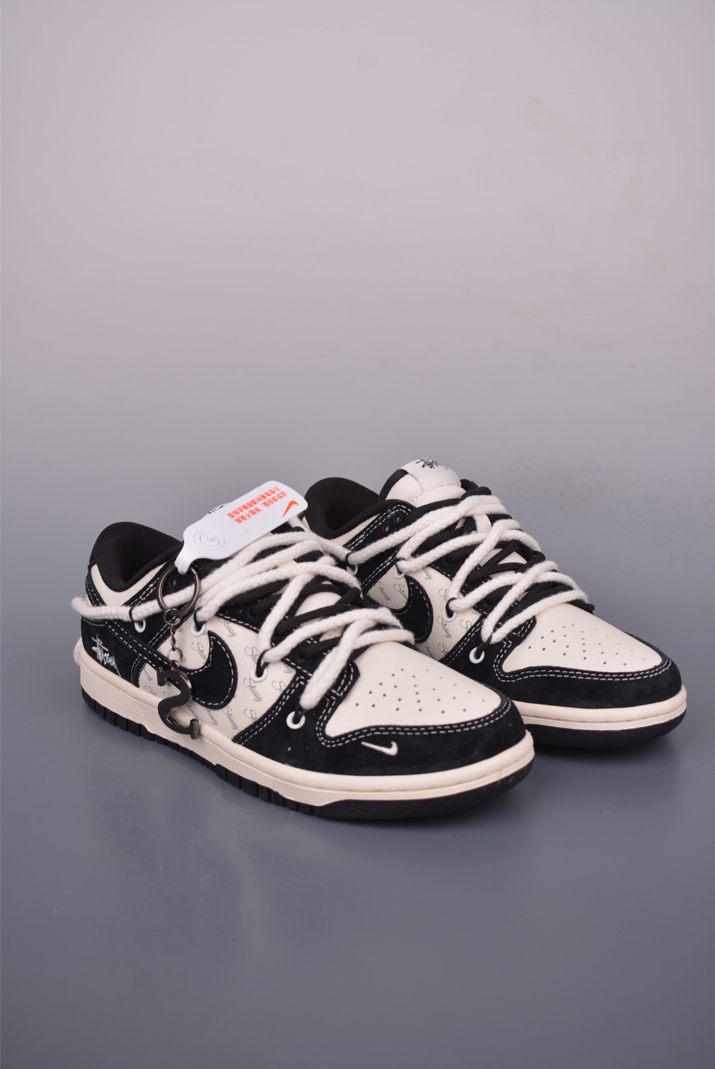 Nike SB Dunk Low Straps DIY Deconstructed Sneakers 2 i1751833896477 2993 0 0