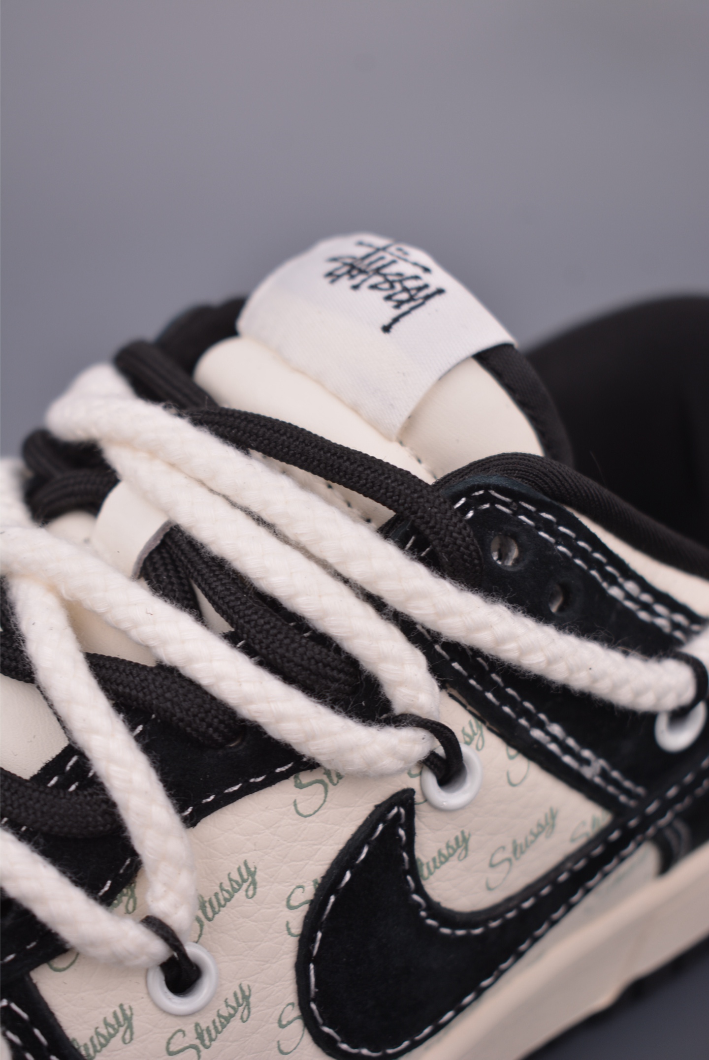 Nike SB Dunk Low Straps DIY Deconstructed Sneakers 8 i1751833899317 438 0 6