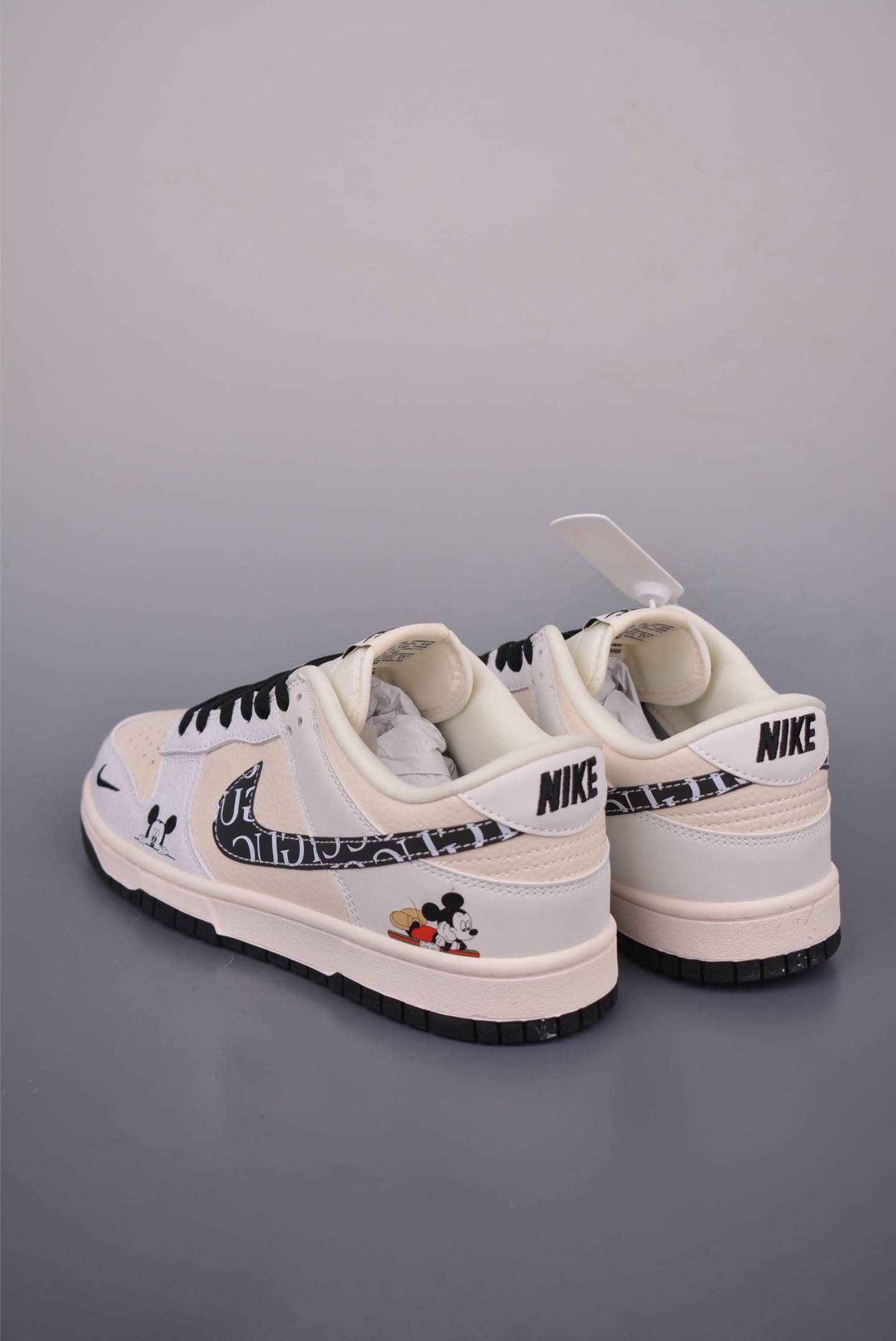 Nike SB Dunk Low Custom Sneakers - Premium Leather, Unique Design, Comfortable Fit 2 i1751834685074 97 0 1