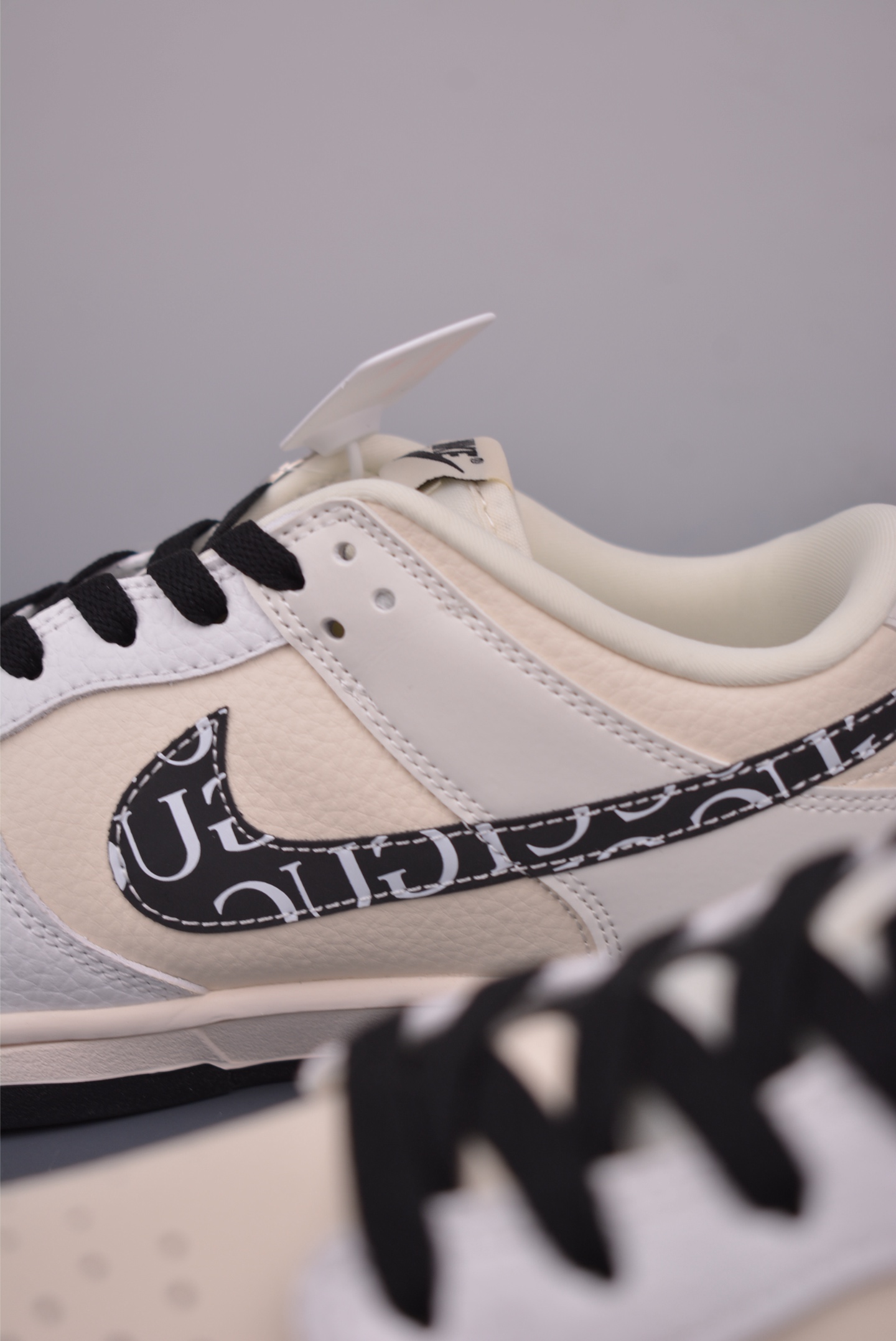 Nike SB Dunk Low Custom Sneakers - Premium Leather, Unique Design, Comfortable Fit 8 i1751834721379 1074 0 7