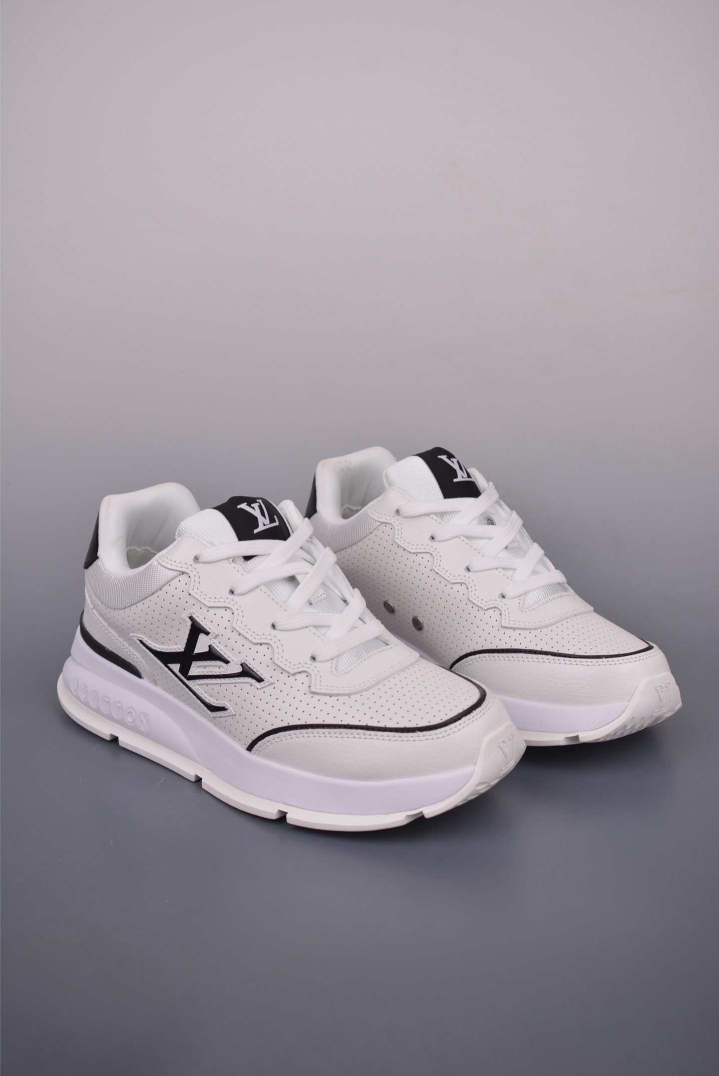 Louis Vuitton Trainer Sneaker Low White Leather Casual Shoes, Size 41-45 1 i1751913193951 2578 0 0