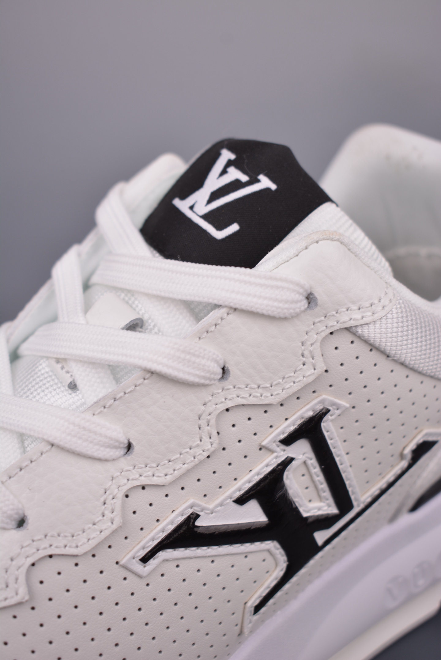 Louis Vuitton Trainer Sneaker Low White Leather Casual Shoes, Size 41-45 7 i1751913193951 347 0 6