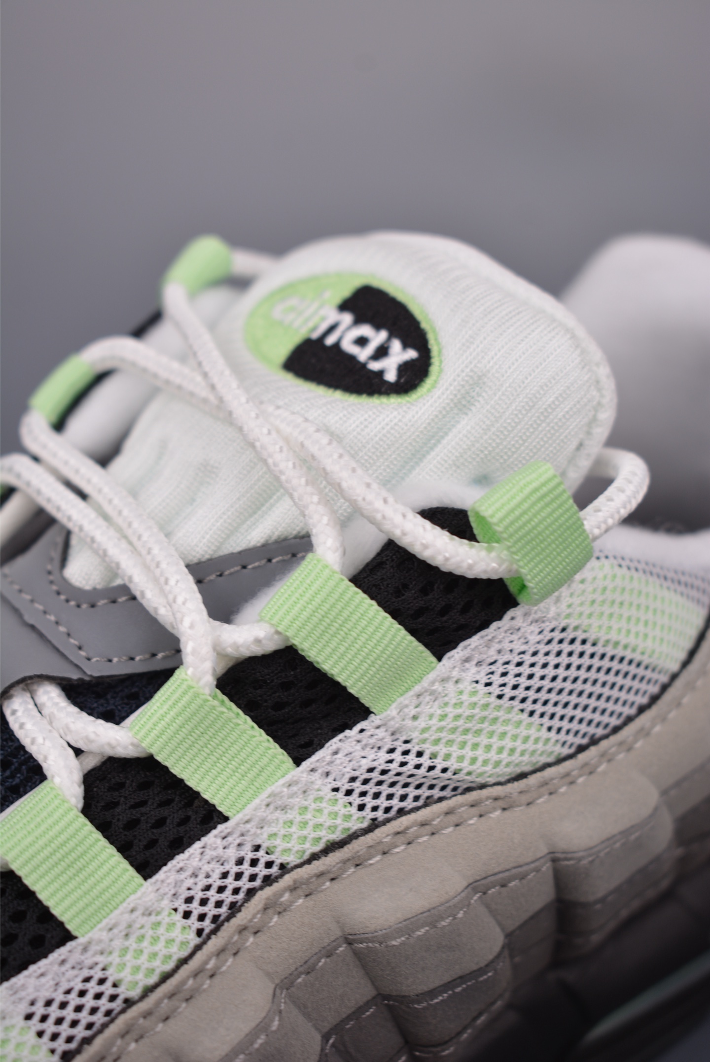 250 NIKE Air Max 95 纯原版本 潮流百搭 气垫缓震慢跑鞋 CD7495-101-Chinese UA Cheap High Quatity Brand Clothes Bags handbags Sneakers wholesale wholesaler seller from China Factory suppliers Fashion Clothing Shoes best Quality Beautiful Price 250 NIKE Air Max 95 纯原版本 潮流百搭 气垫缓震慢跑鞋 CD7495-101