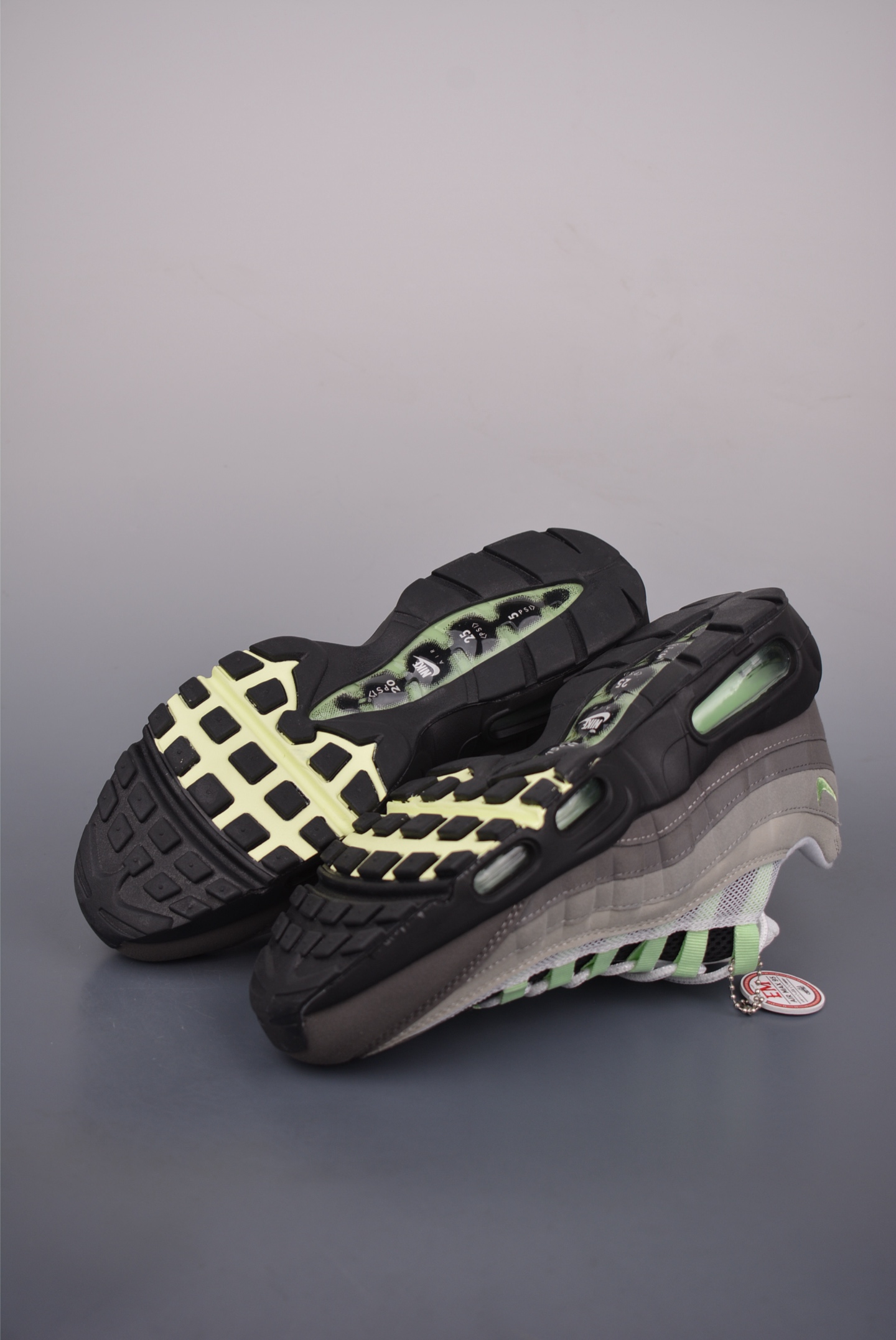 250 NIKE Air Max 95 纯原版本 潮流百搭 气垫缓震慢跑鞋 CD7495-101-Chinese UA Cheap High Quatity Brand Clothes Bags handbags Sneakers wholesale wholesaler seller from China Factory suppliers Fashion Clothing Shoes best Quality Beautiful Price 250 NIKE Air Max 95 纯原版本 潮流百搭 气垫缓震慢跑鞋 CD7495-101