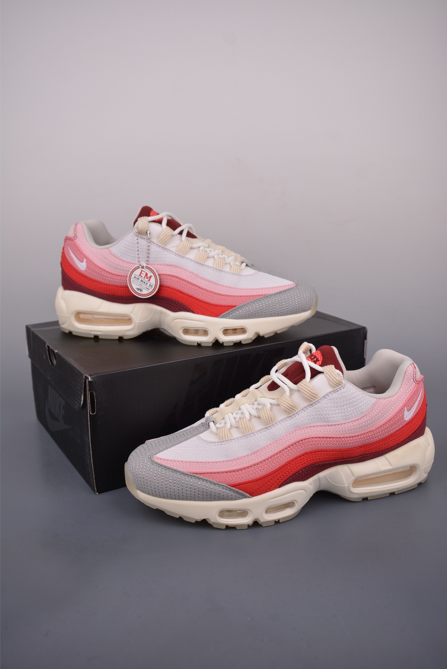 Nike Air Max 95: Iconic Style, Cushioned Comfort, and Versatile Design 6 i1751913365237 3322 0 4
