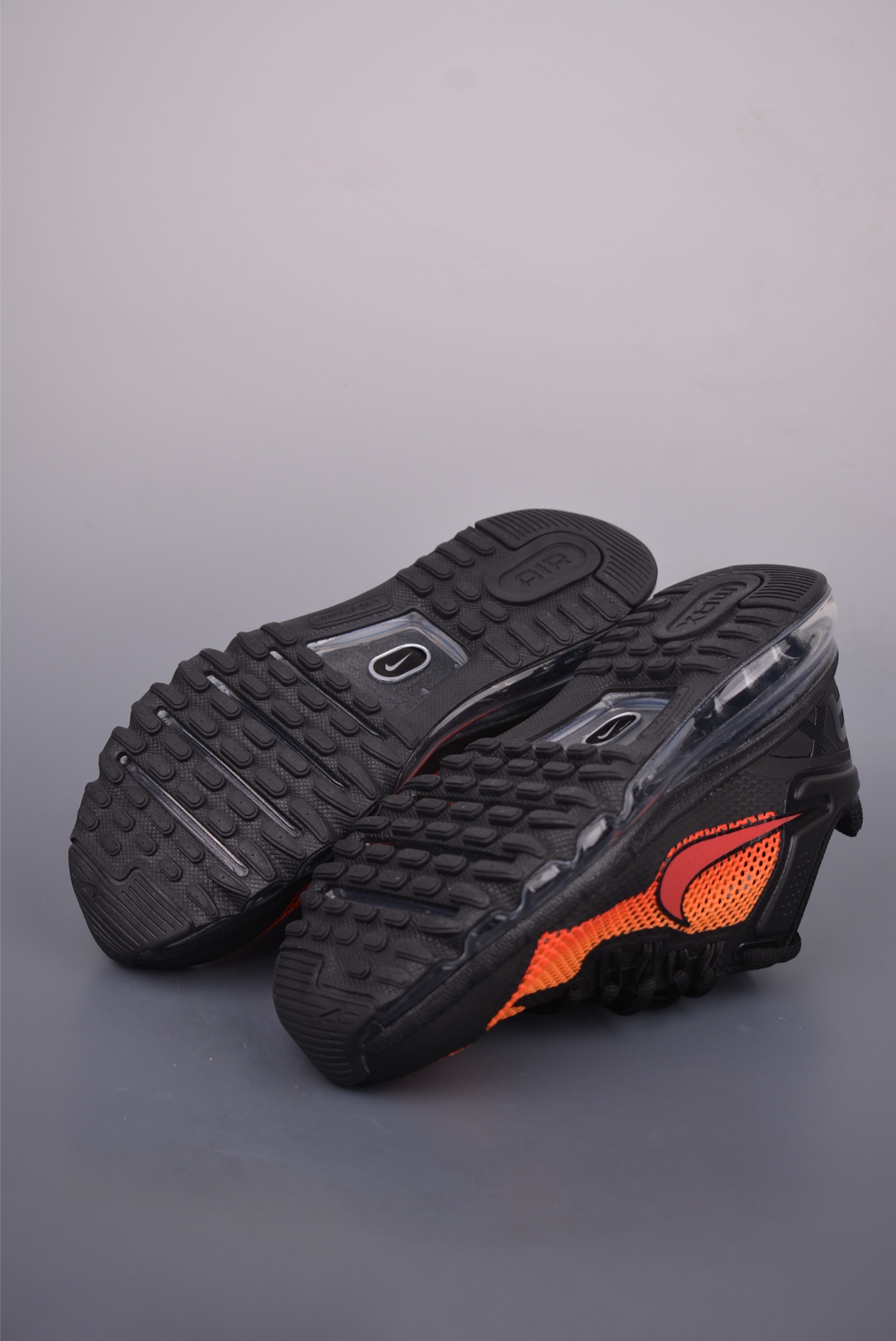 Nike Air Max 2013: Retro-Inspired, Breathable Comfort with Full-Length Air Cushioning 3 i1751913938300 6202 0 2