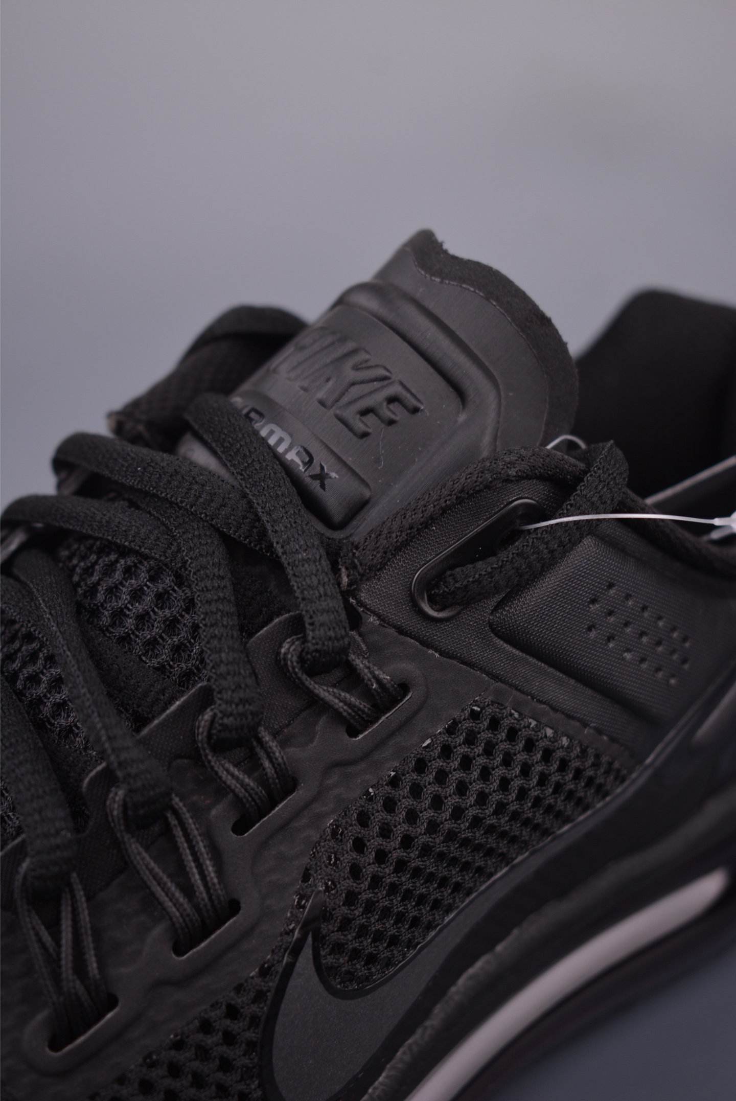 Nike Air Max 2013: Retro Style, Breathable Mesh, Full Cushioning Running Shoes 7 i1751914050080 5600 0 6