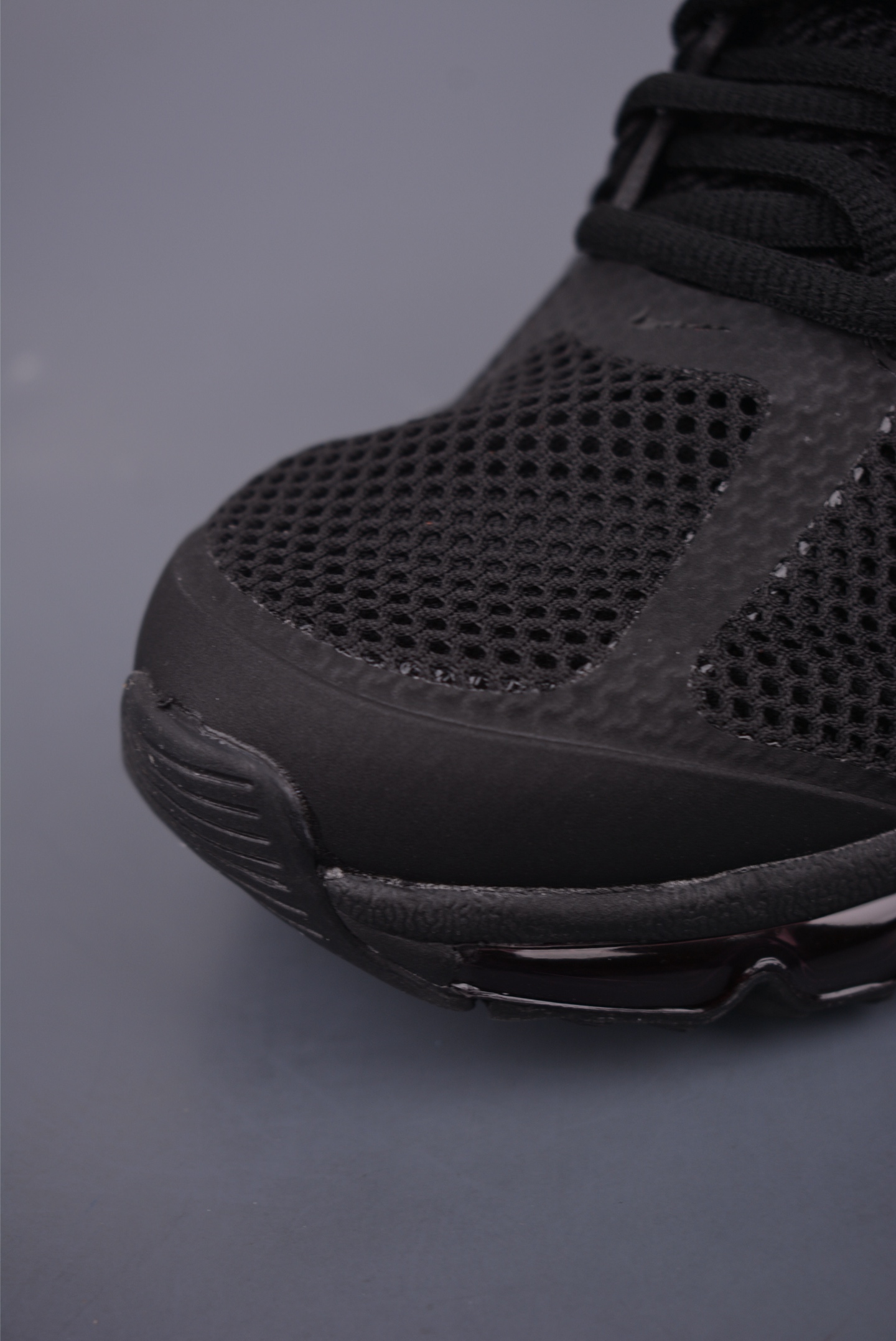 Nike Air Max 2013: Retro Style, Breathable Mesh, Full Cushioning Running Shoes 6 i1751914050106 9979 0 5