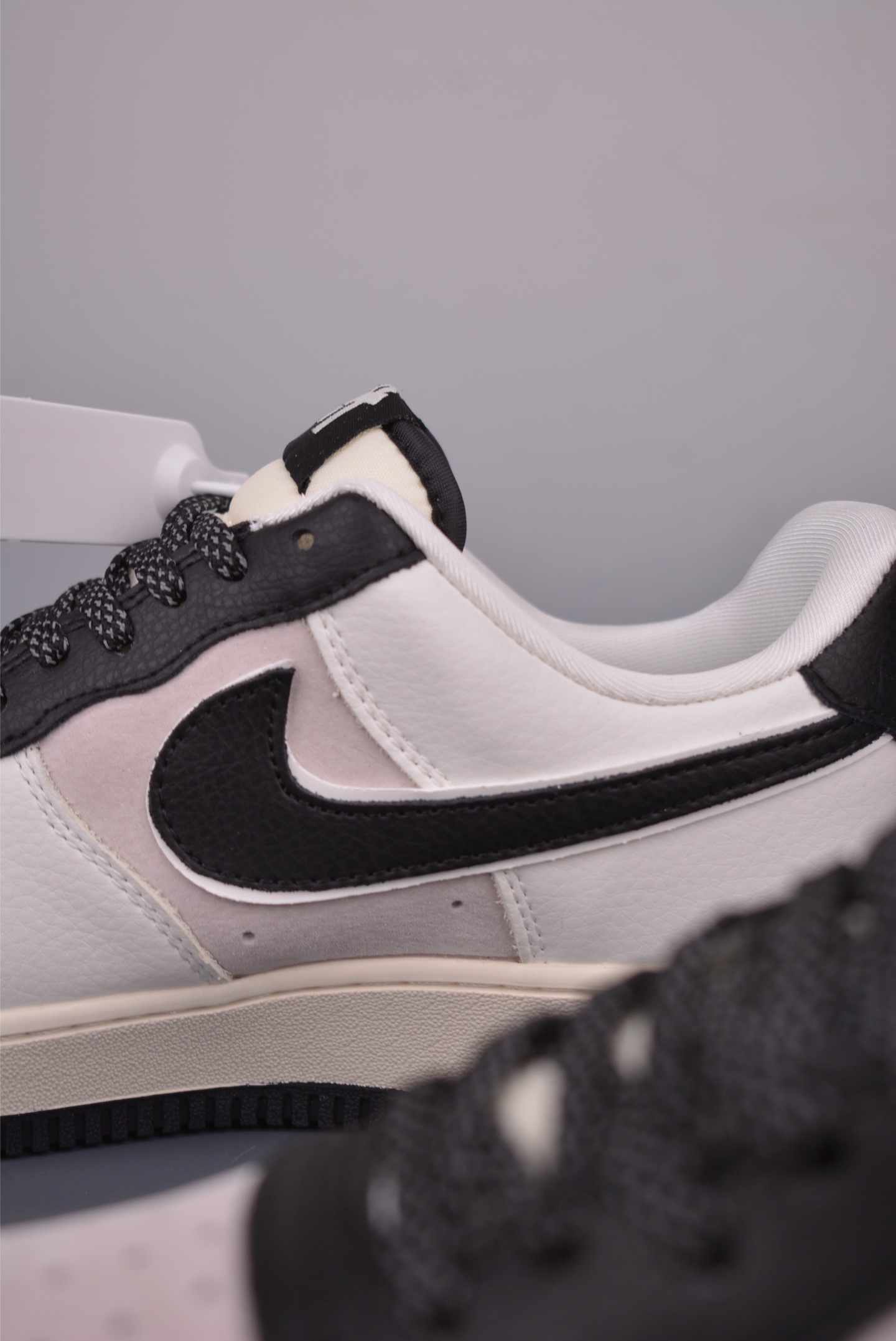 Nike Air Force 1 Low Undefeated: Authentic Design, Comfortable Street Style 8 i1751916217607 7020 0 7