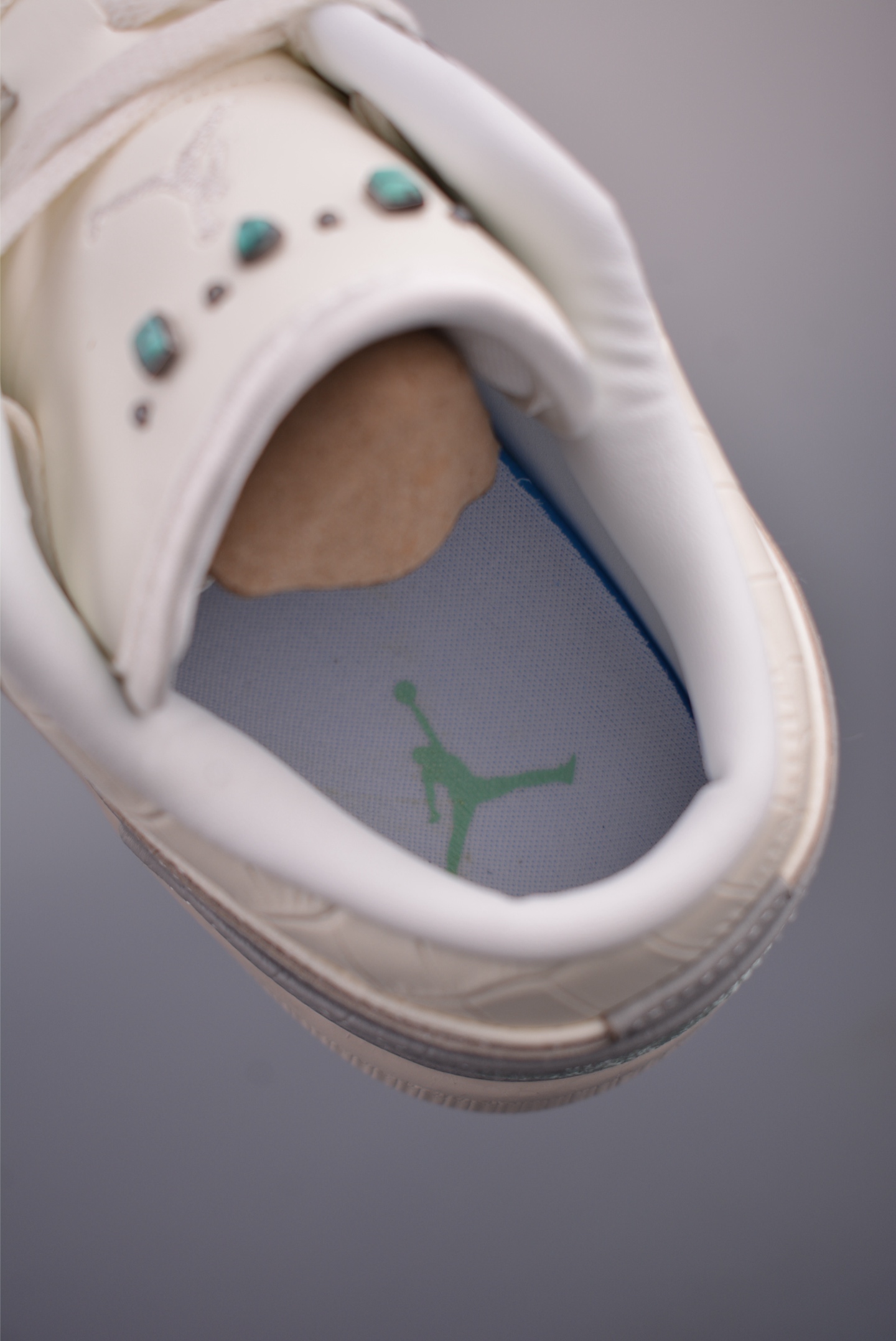 200 Air Jordan 1 Low 雾霾珍珠 AJ1乔1低帮休闲板鞋 IO2242-101-Chinese UA Cheap High Quatity Brand Clothes Bags handbags Sneakers wholesale wholesaler seller from China Factory suppliers Fashion Clothing Shoes best Quality Beautiful Price 200 Air Jordan 1 Low 雾霾珍珠 AJ1乔1低帮休闲板鞋 IO2242-101