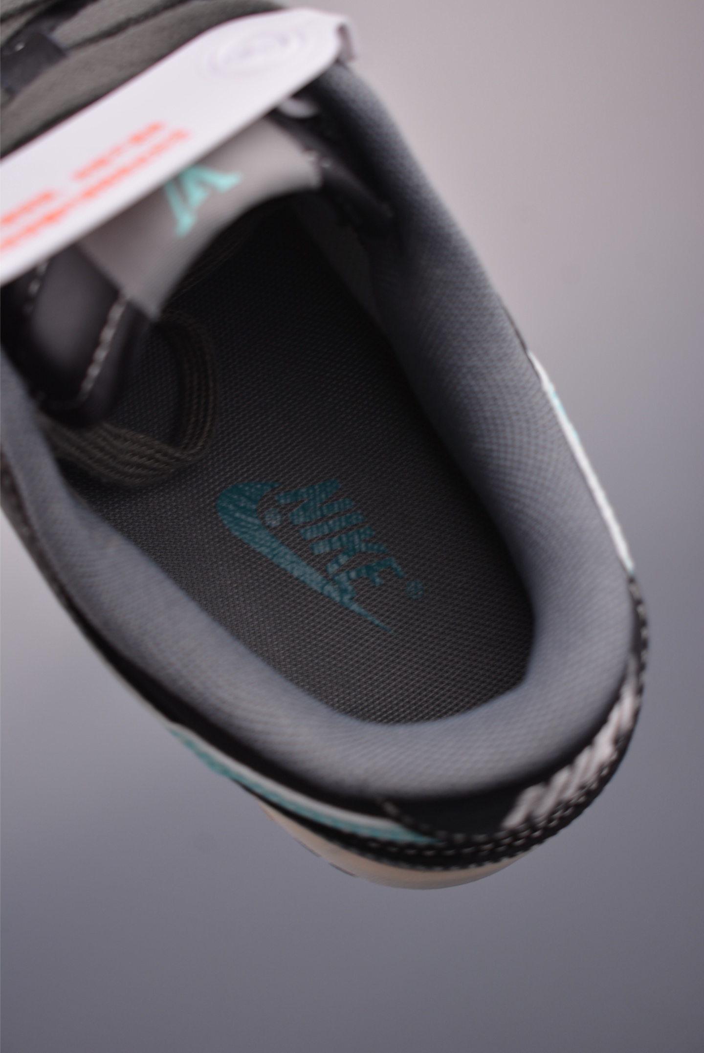 Nike SB Dunk Low Louis Vuitton Collab Black/Aqua Premium Leather Sneakers 9 i1751916541783 5244 0 8