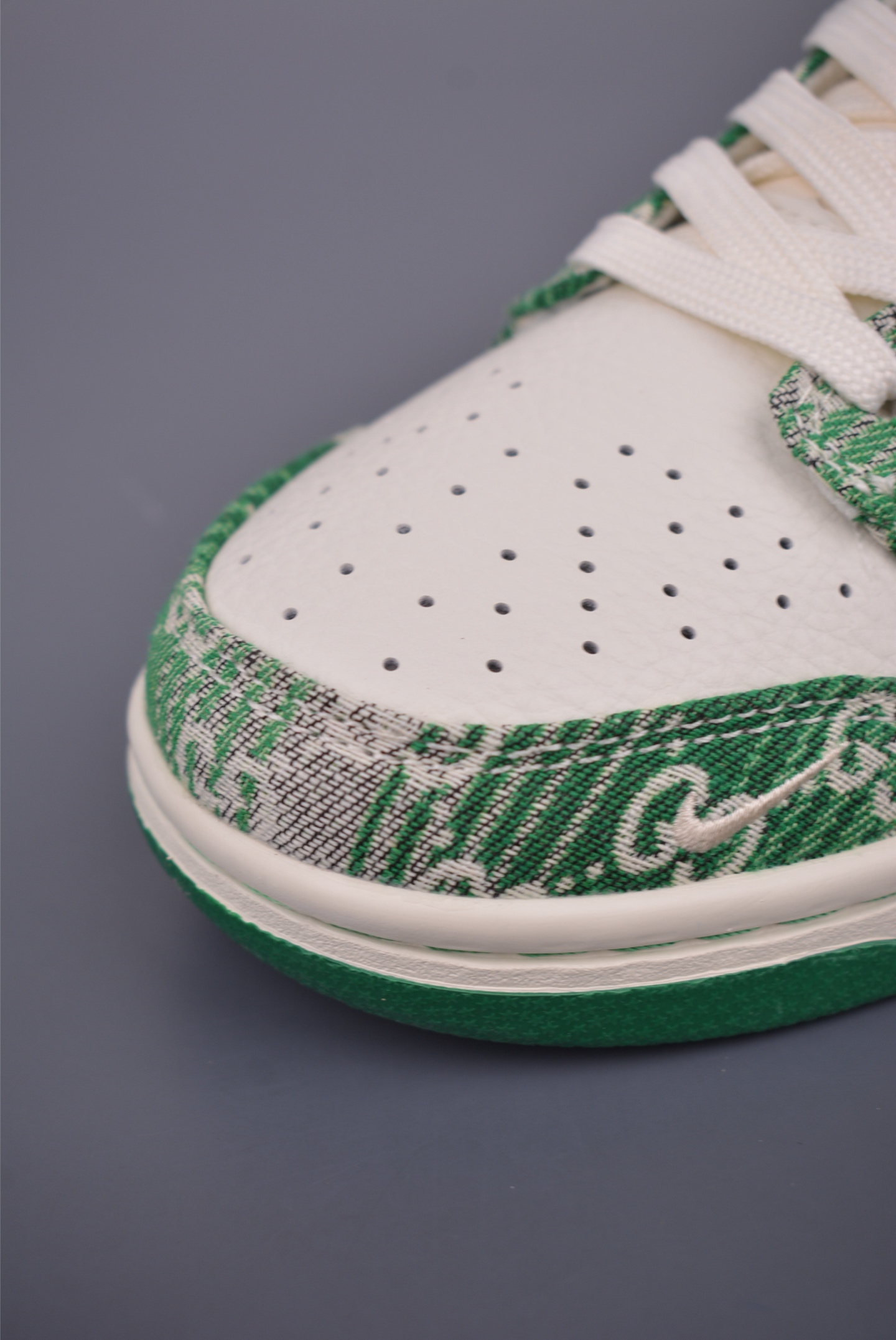 Nike SB Dunk Low Gucci Sneakers - Premium Quality, Stylish Design 6 i1751916656009 7193 0 5