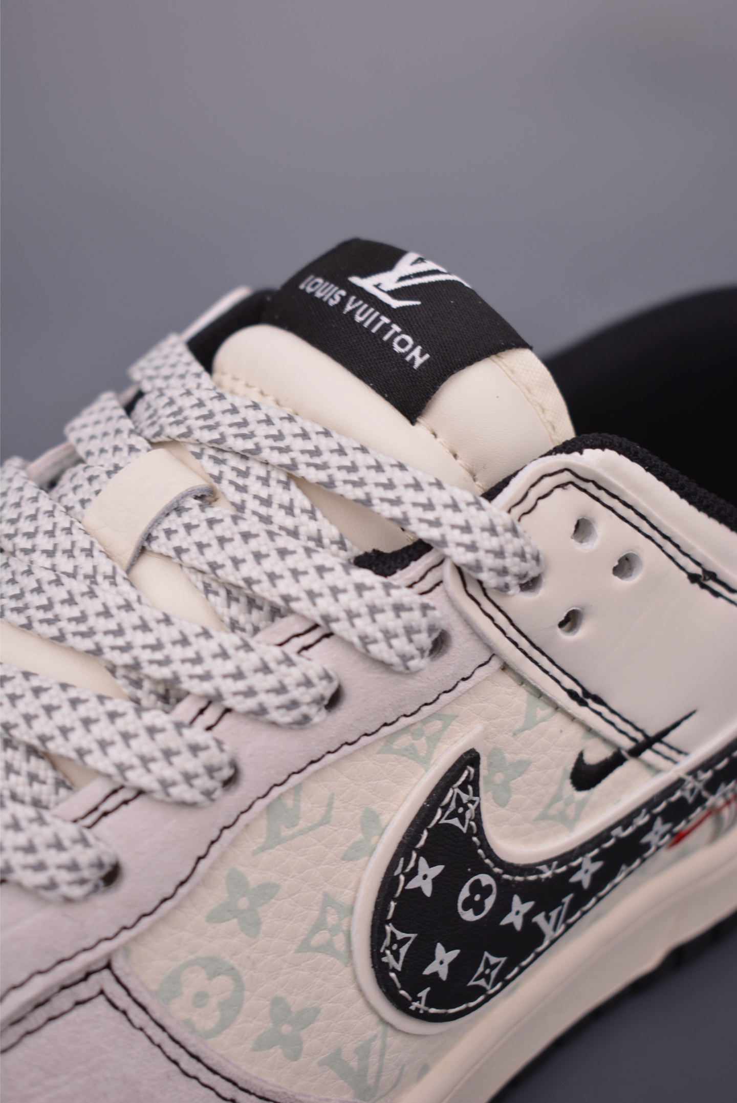 Nike SB Dunk Low Louis Vuitton Cream/Black Sneakers Size 36-45 8 i1751916794221 678 0 6