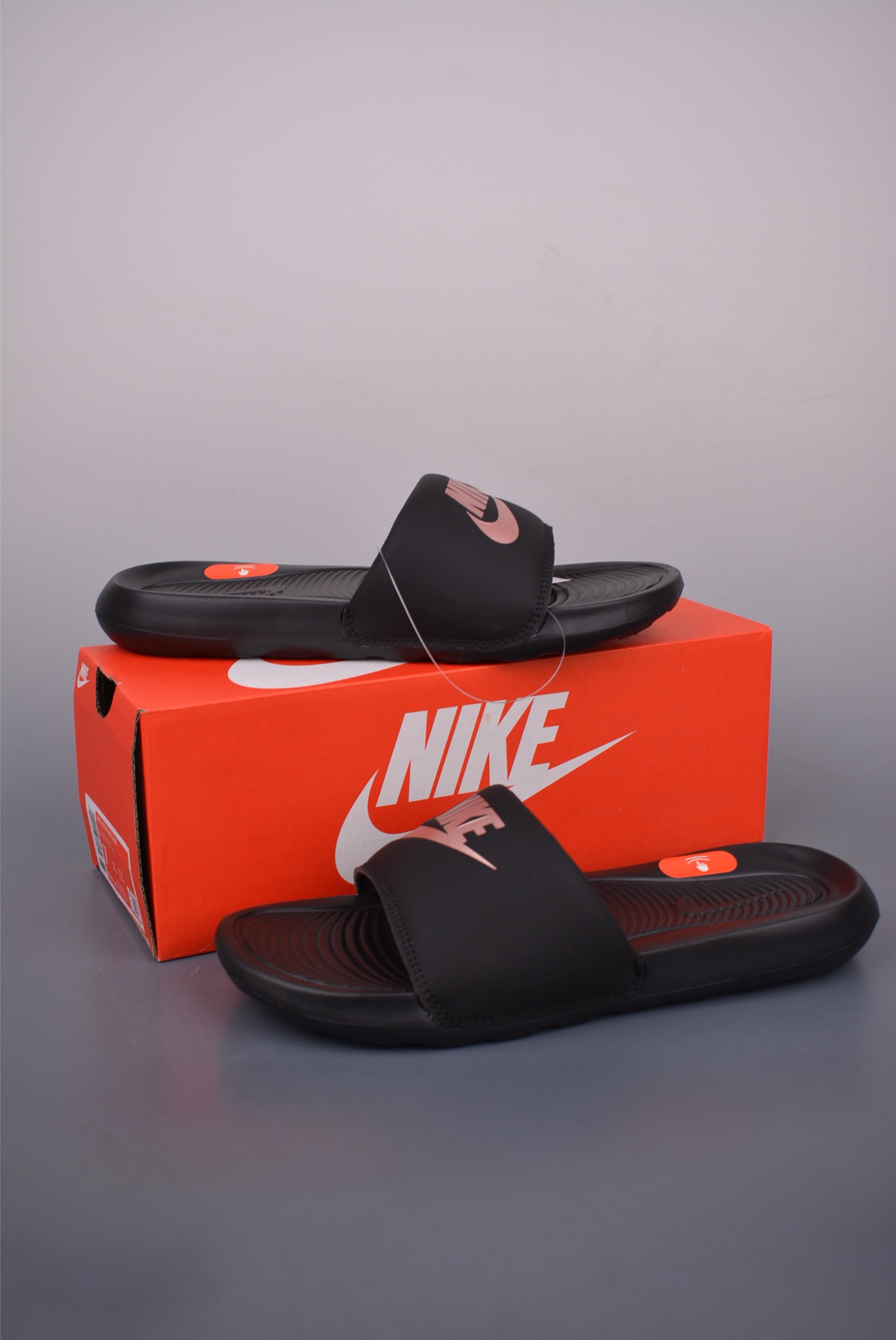 Nike Victori One Slide: Lightweight, Comfortable, and Stylish for Summer 7 i1751920611195 2907 0 6
