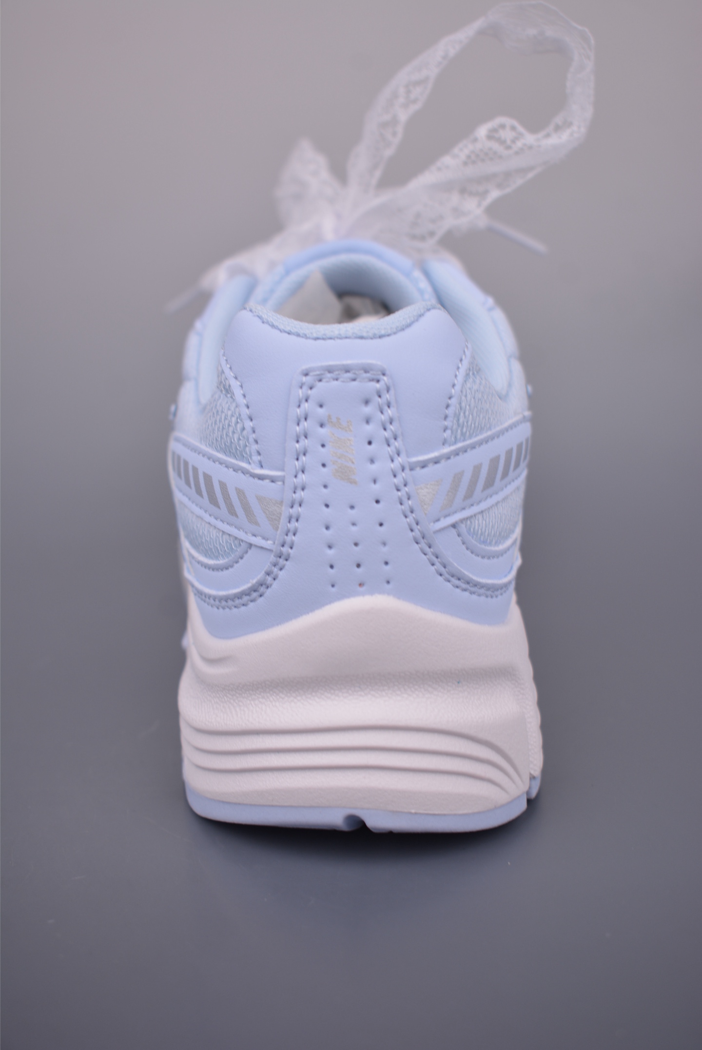 Nike Initiator Running Shoes - Retro Style, Superior Comfort - Available Now! 4 i1752007411128 9000 0 3