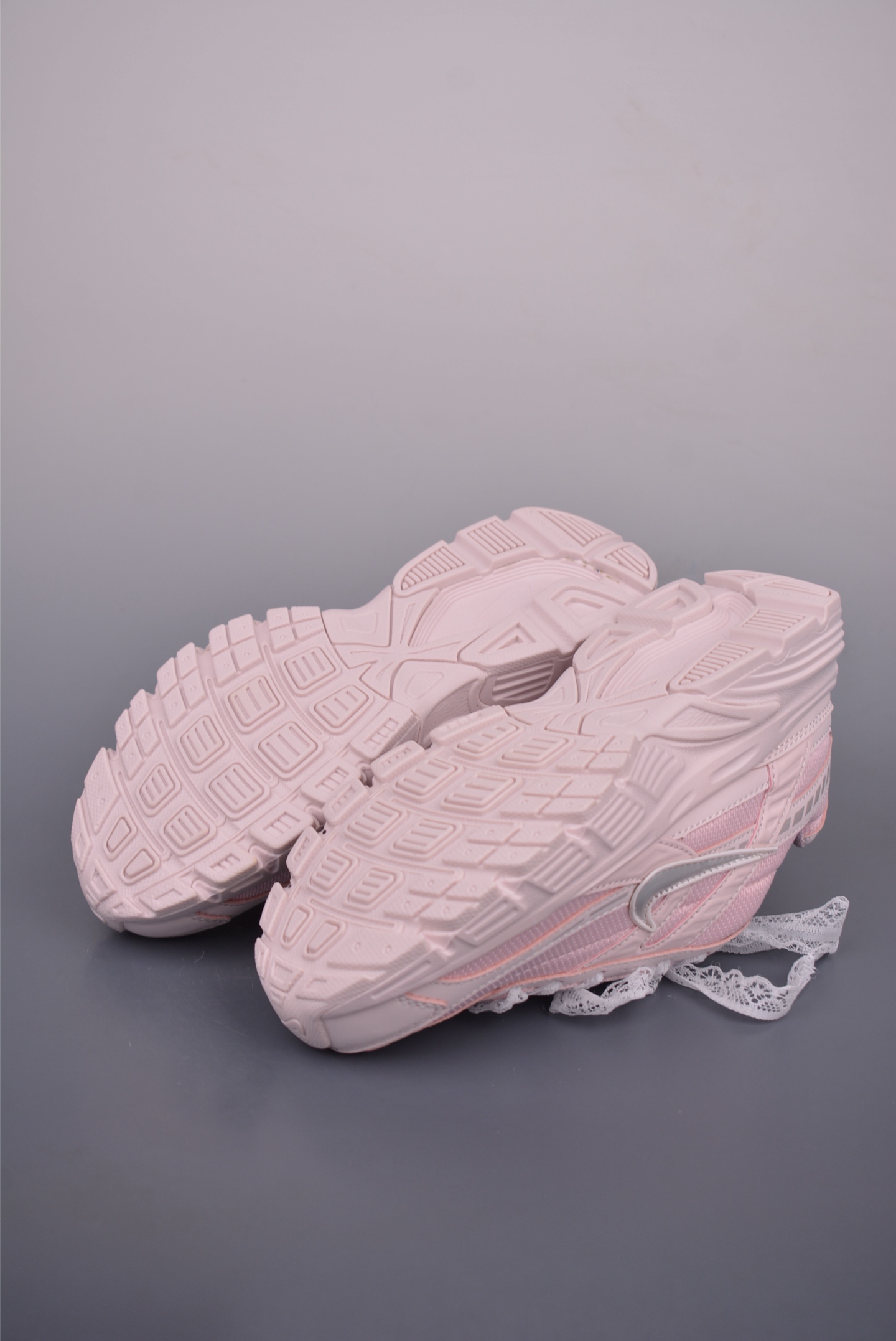 Nike Initiator Running Shoes - Retro Style, Comfortable Fit (FZ9020) 4 i1752007446512 1209 0 2